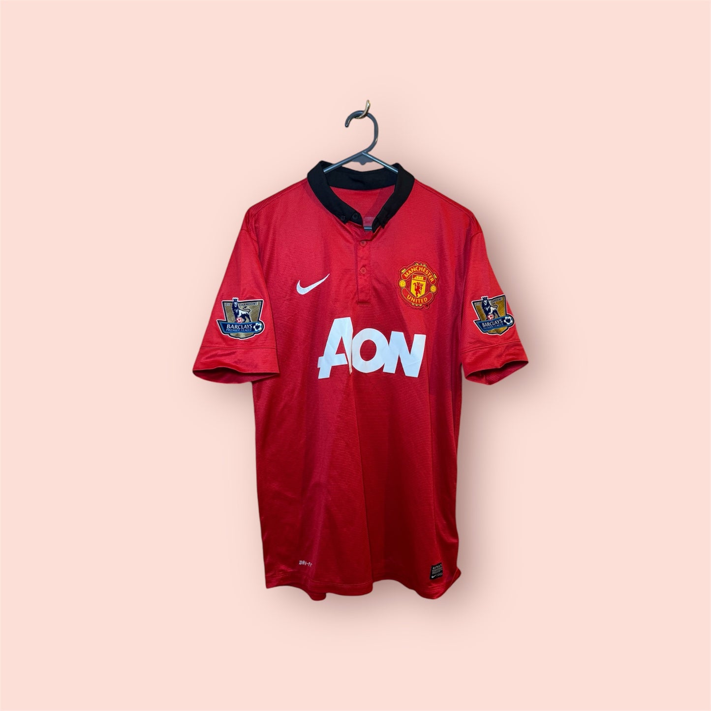 Manchester United Football Shirt - 2013 / 2014 - Home - Medium - #2 Rafael