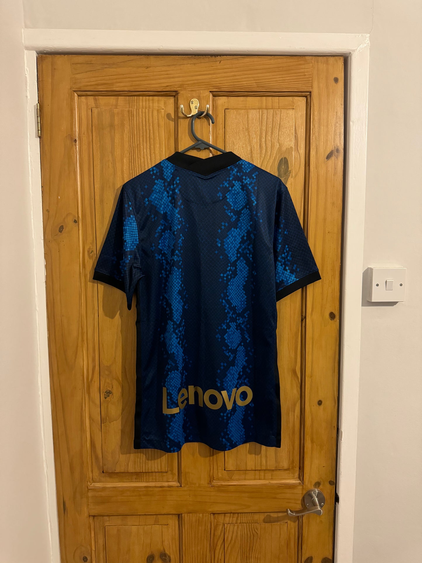 Inter Milan Football Shirt - 2021 / 2022 - Home - Small