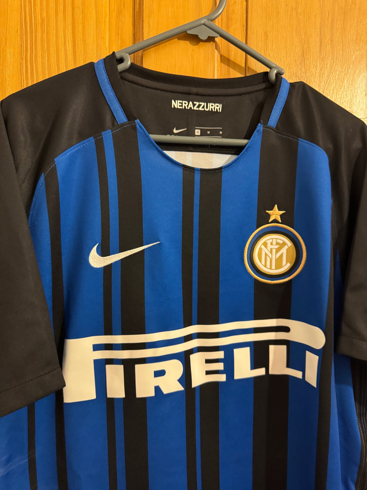 Inter Milan Football Shirt - 2017 / 2018 - Home - Medium - Rare