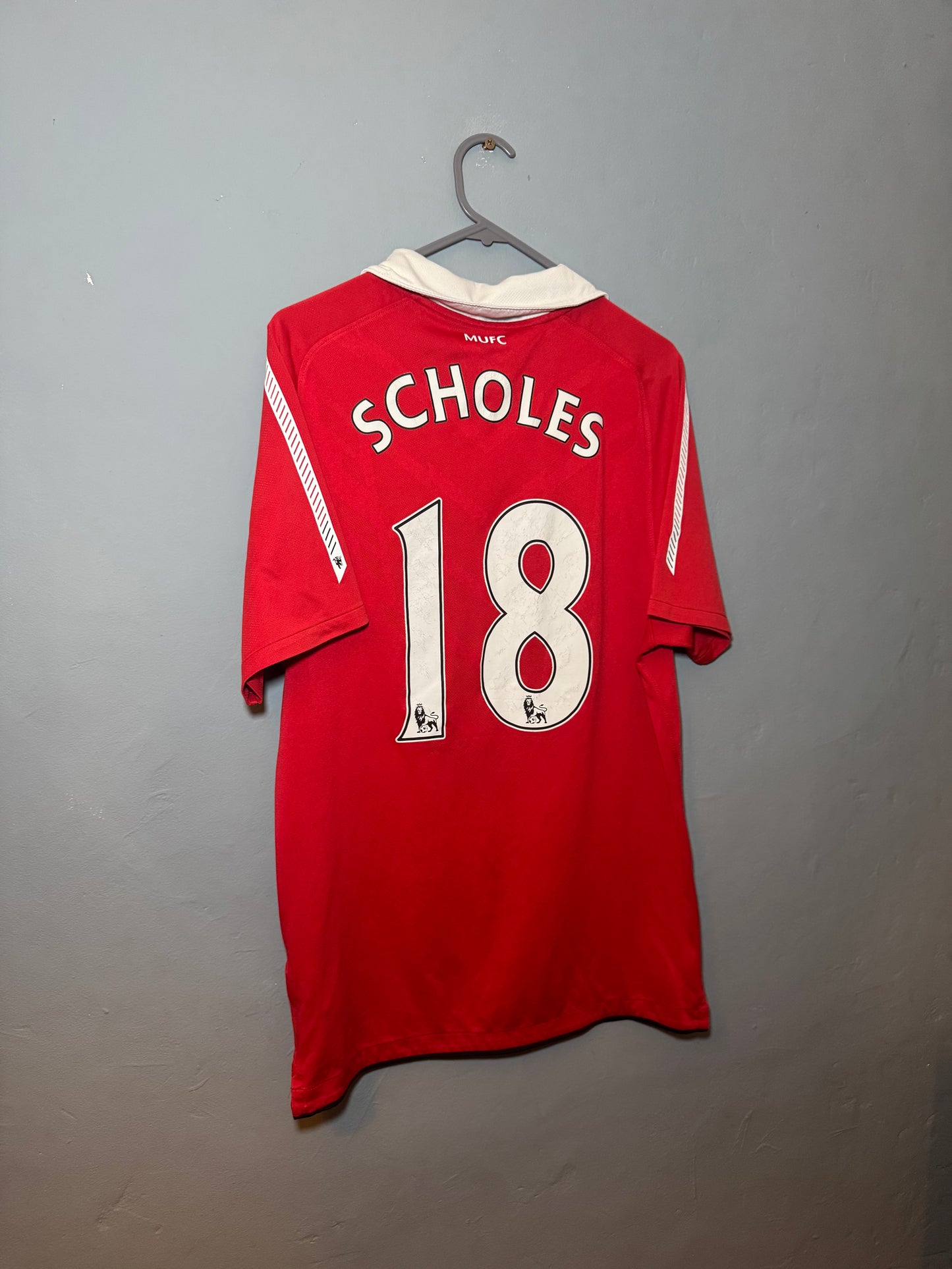 Manchester United Football Shirt - 2010 / 2011 - Home - Small - #18 Scholes