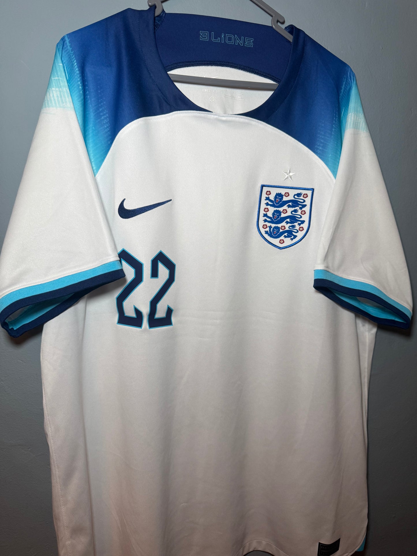 England Football Shirt - 2022 - Home - XL - #22 Jude Bellingham