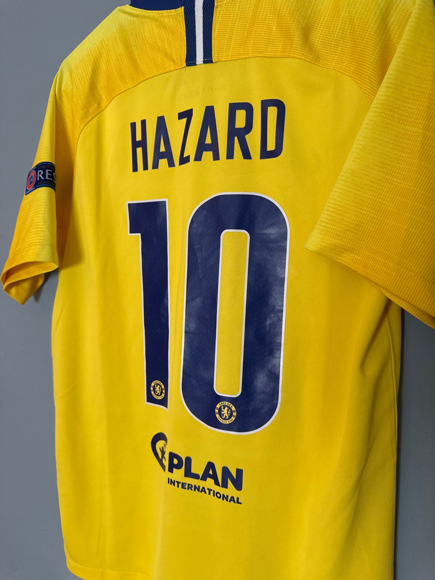 Chelsea Football Shirt - 2018 / 2019 - Away - Medium - #10 Eden Hazard