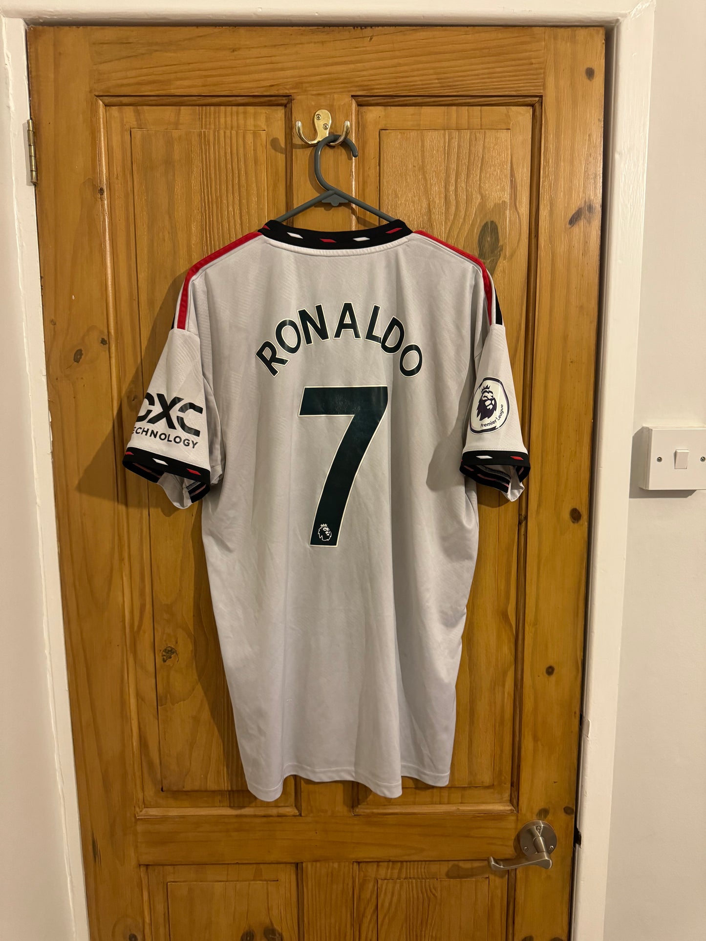 Manchester United Football Shirt - 2022 / 2023 - Away - Large - #7 Cristiano Ronaldo