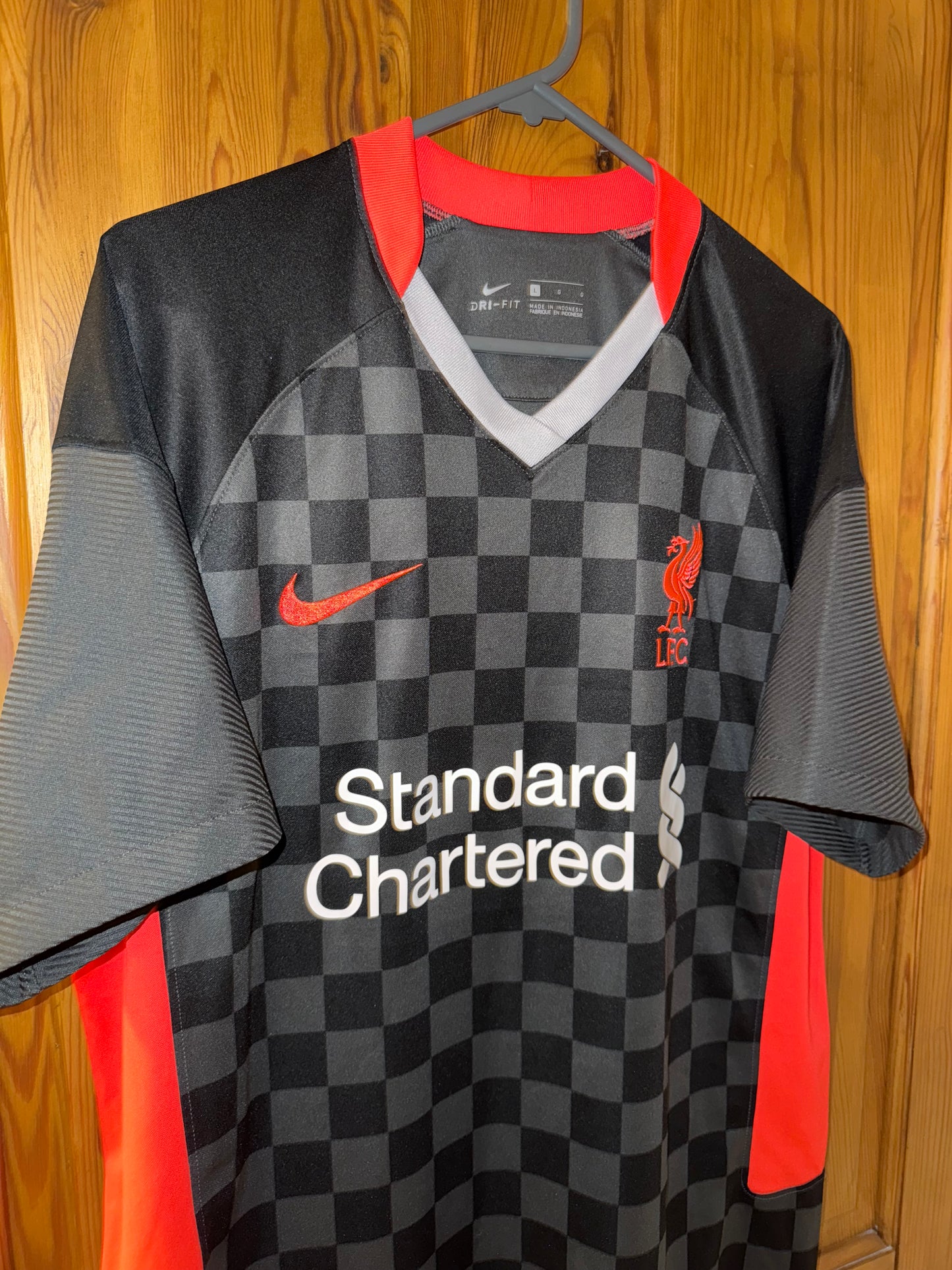 Liverpool Football Shirt - 2020 / 2021 - Third - Large - Rare