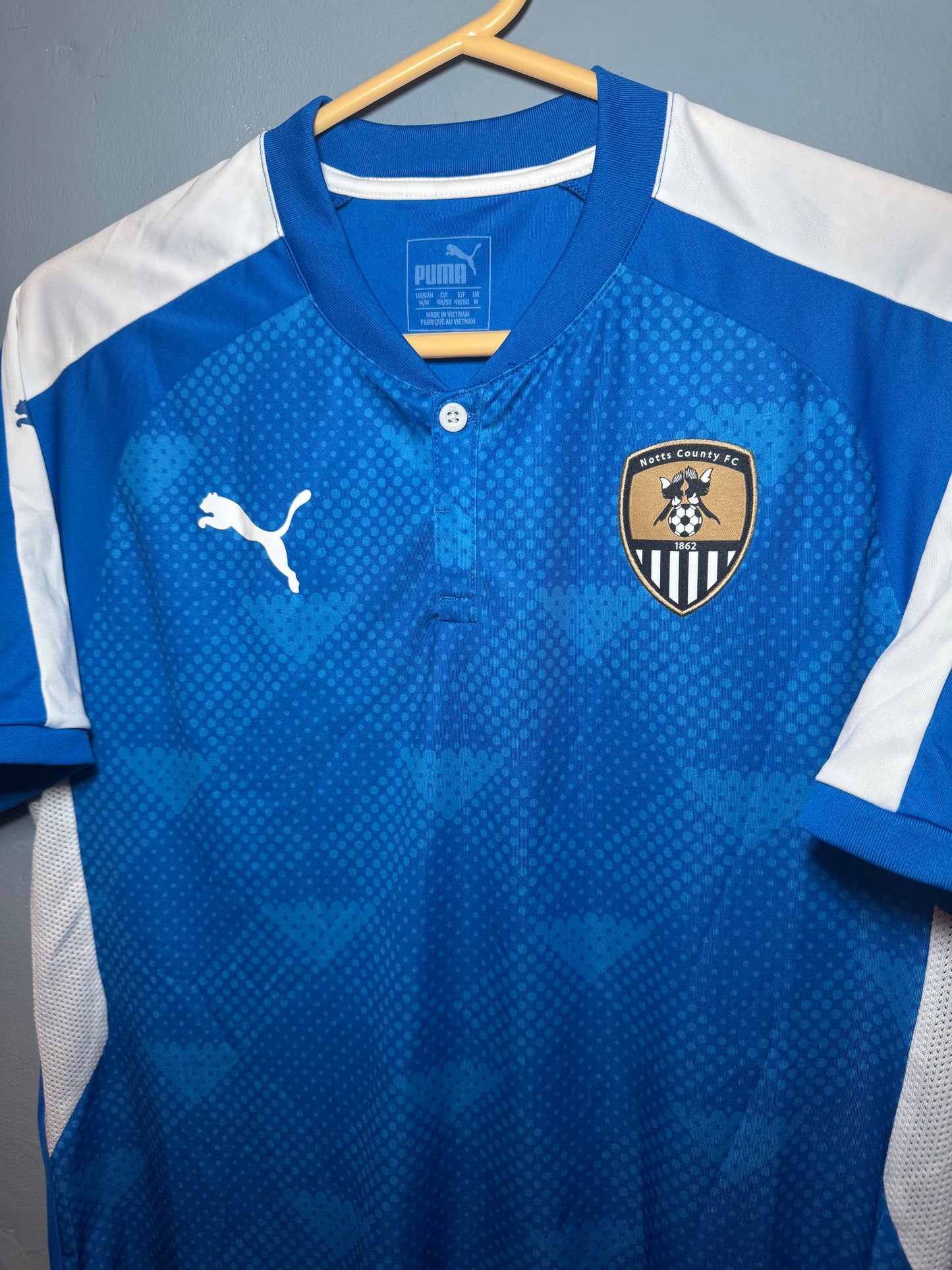 Notts County Football Shirt - 2017 / 2018 - Away - Medium