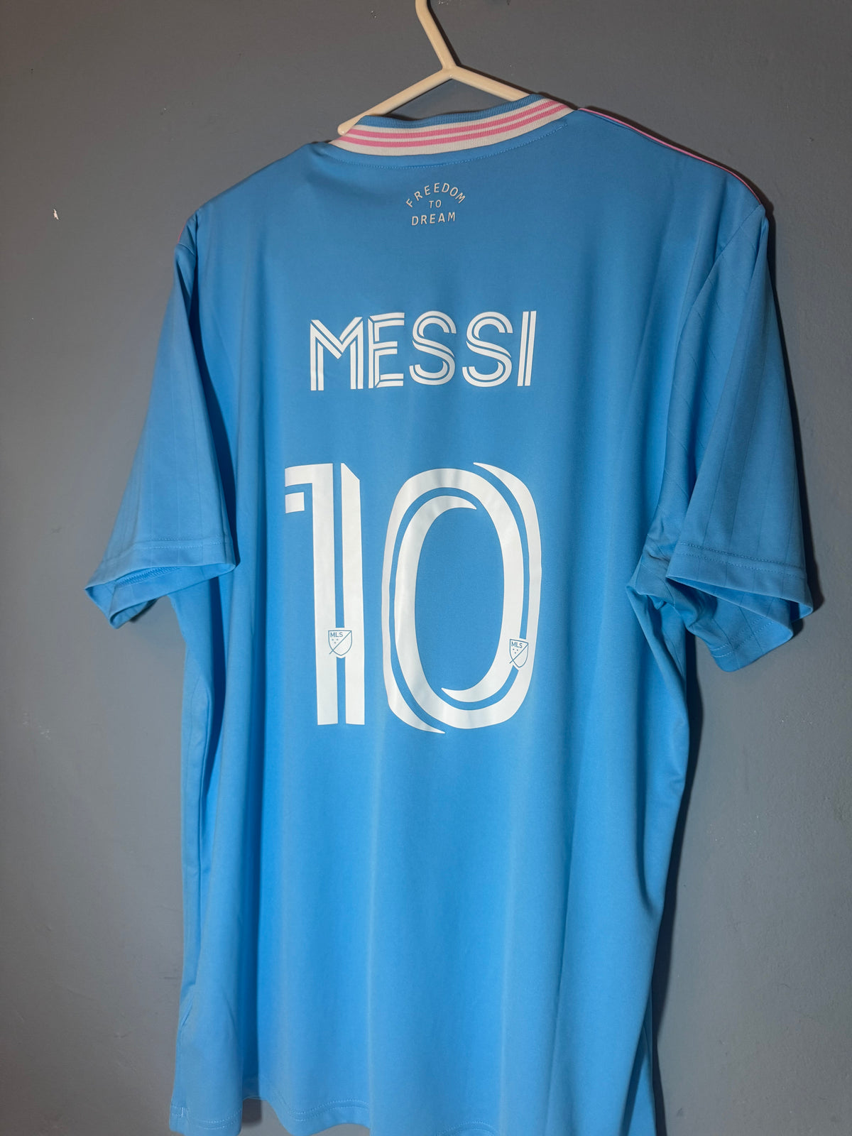 Inter Miami Football Shirt - 2025 / 2026 - Third - Large - #10 Lionel Messi