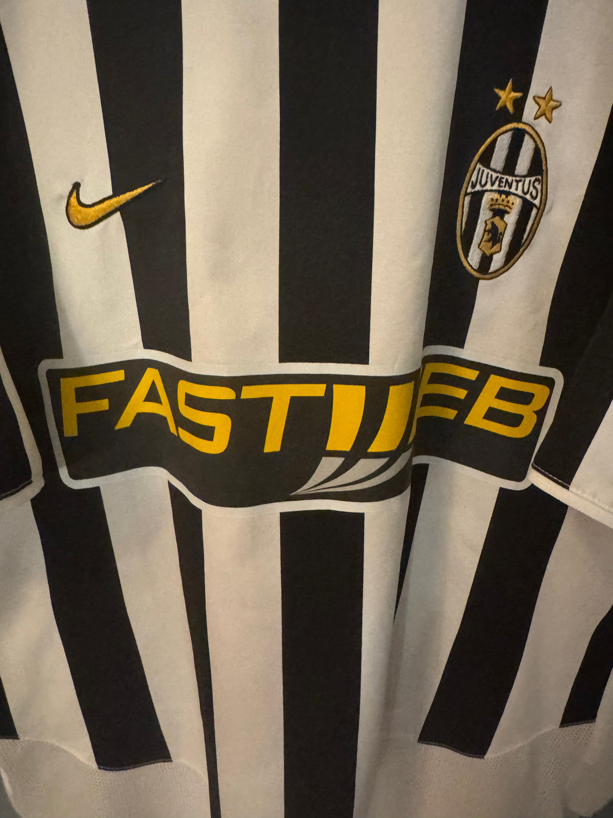 Juventus Football Shirt - 2003 / 2004 - Home - Large