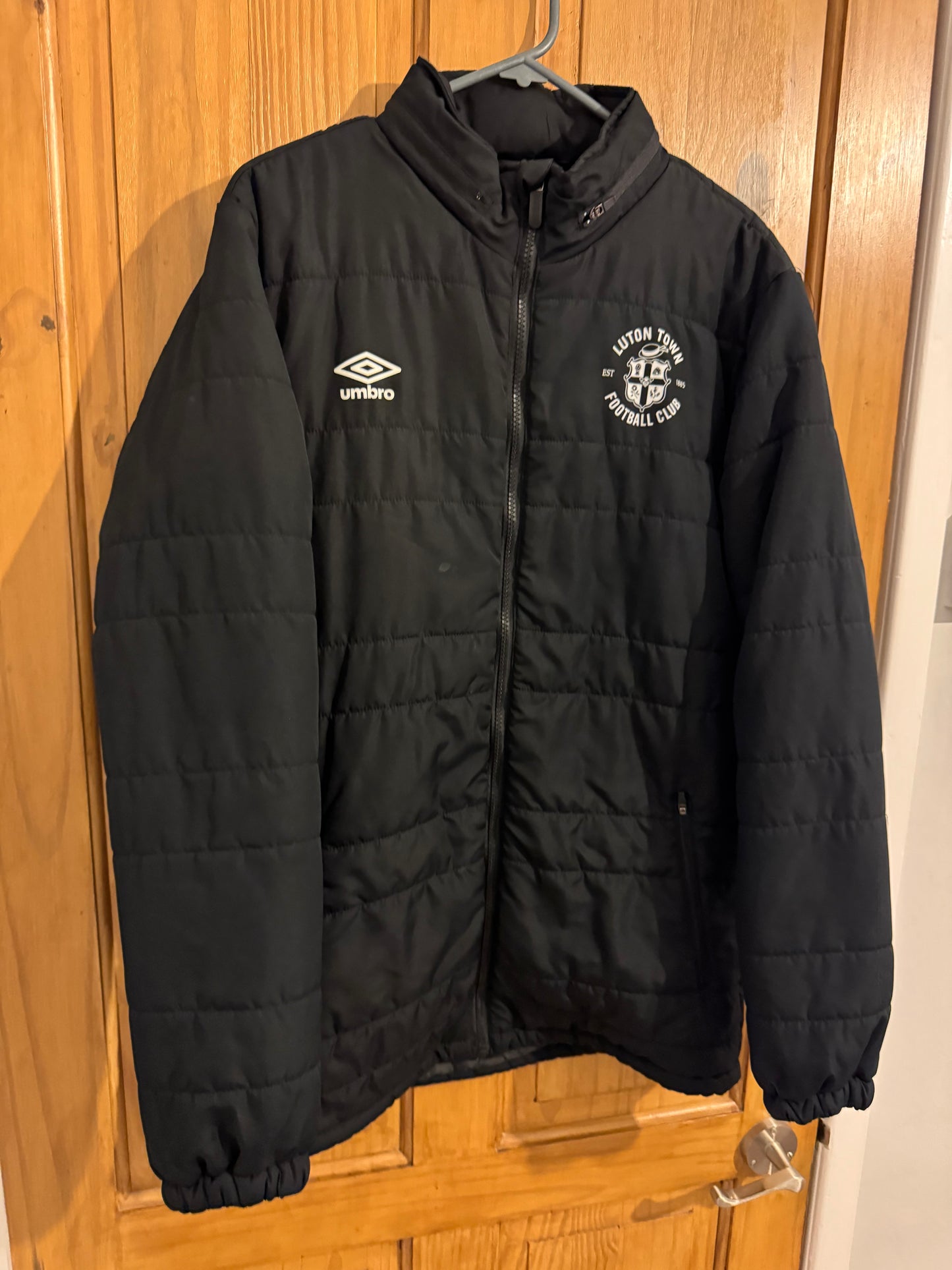 Luton Town Football Coat - 2022 / 2023 / 2024 - Training Jacket - Small