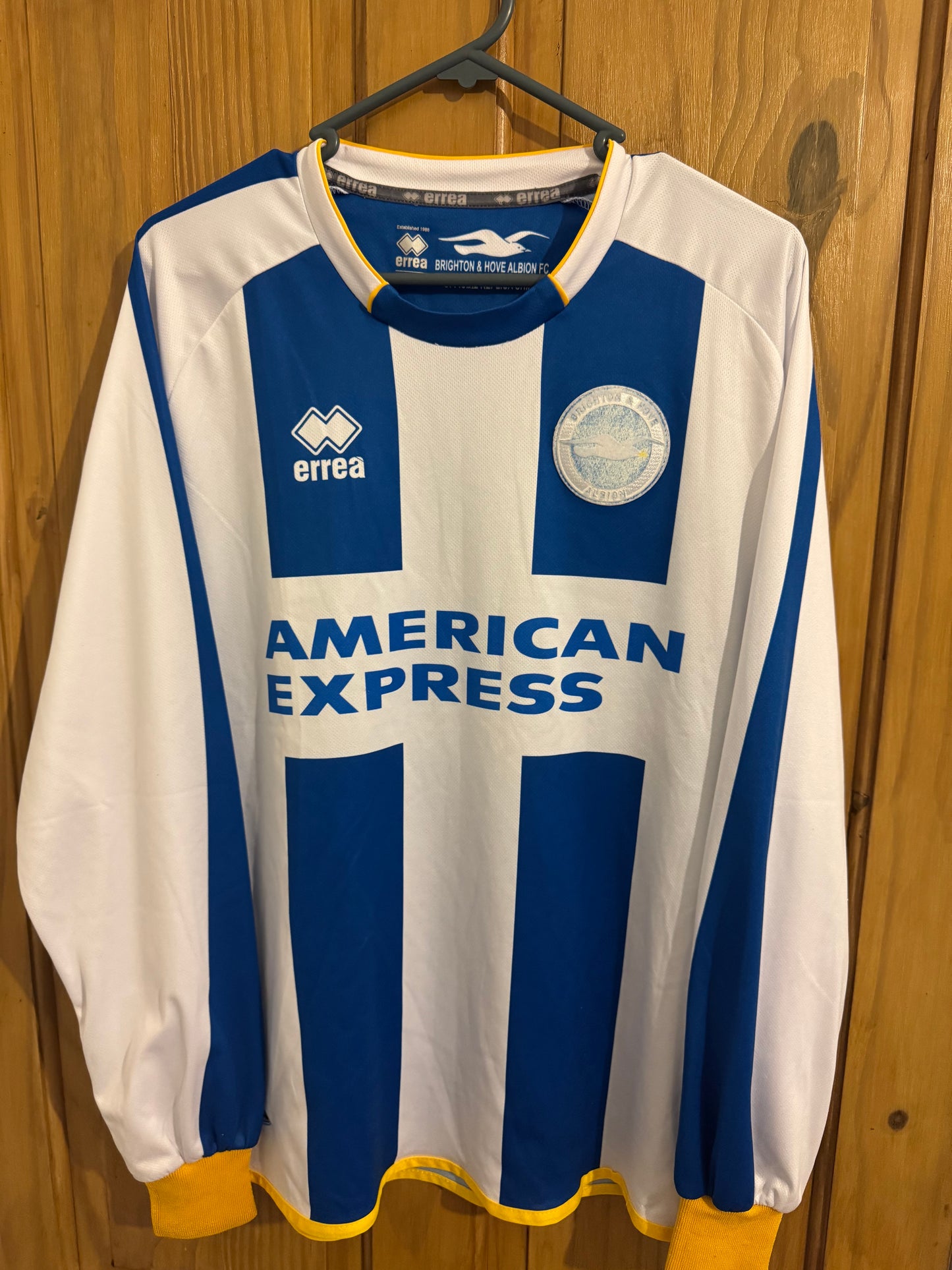 Brighton and Hove Albion Football Shirt - 2013 / 2014 - Home - Long Sleeve - Medium
