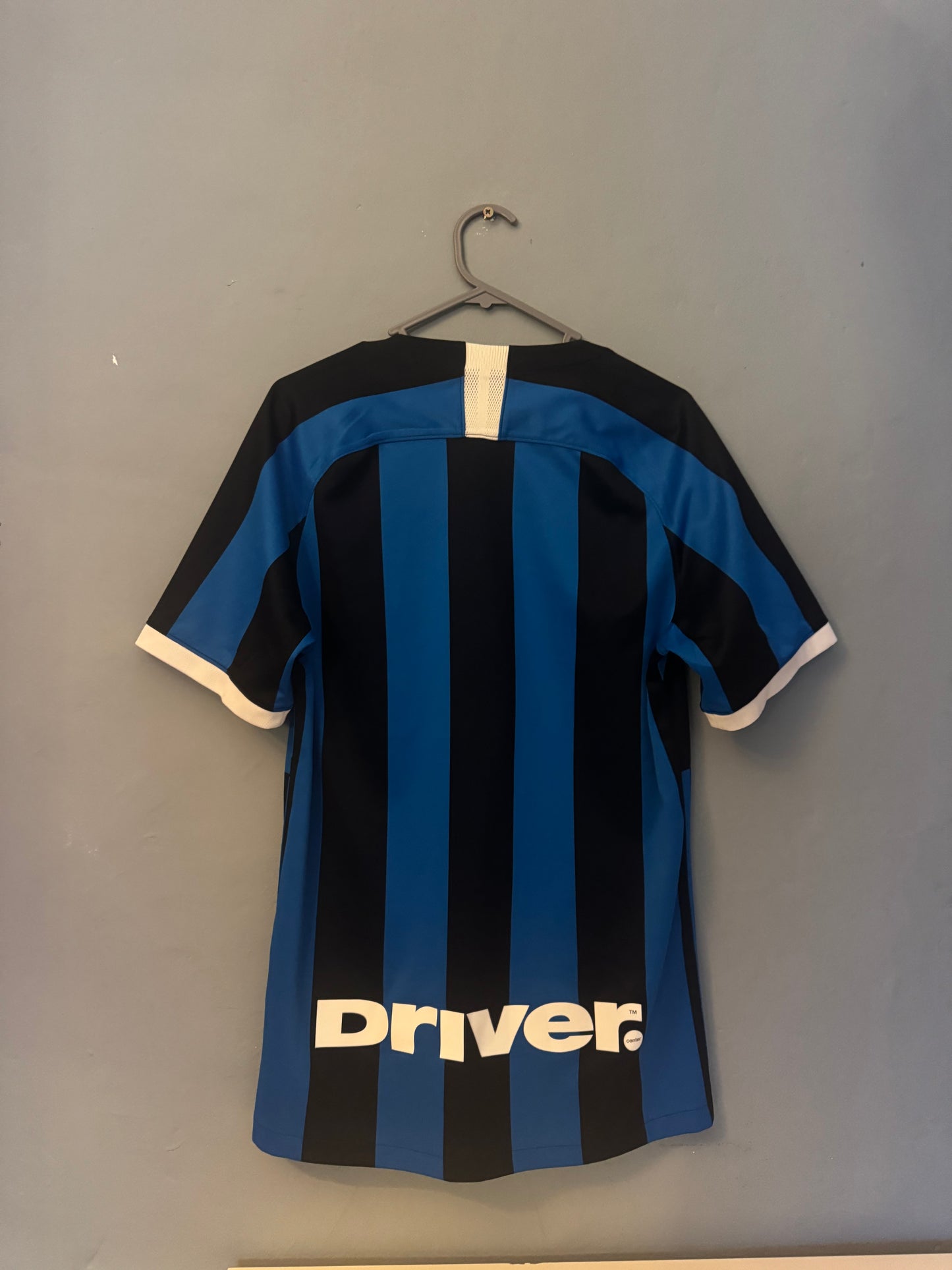 Inter Milan Football Shirt - 2019 / 2020 - Home - Small