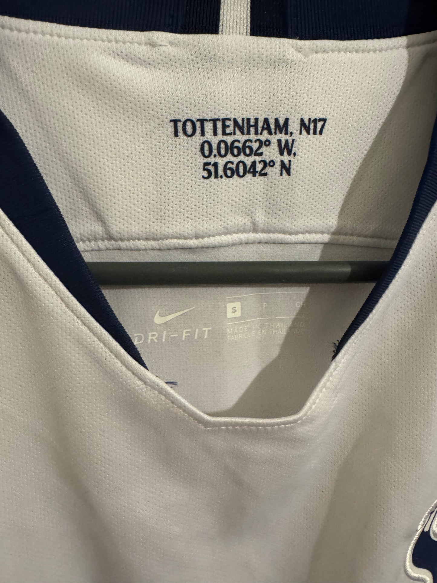 Tottenham Hotspur Football Shirt - 2018 / 2019 - Home - Small