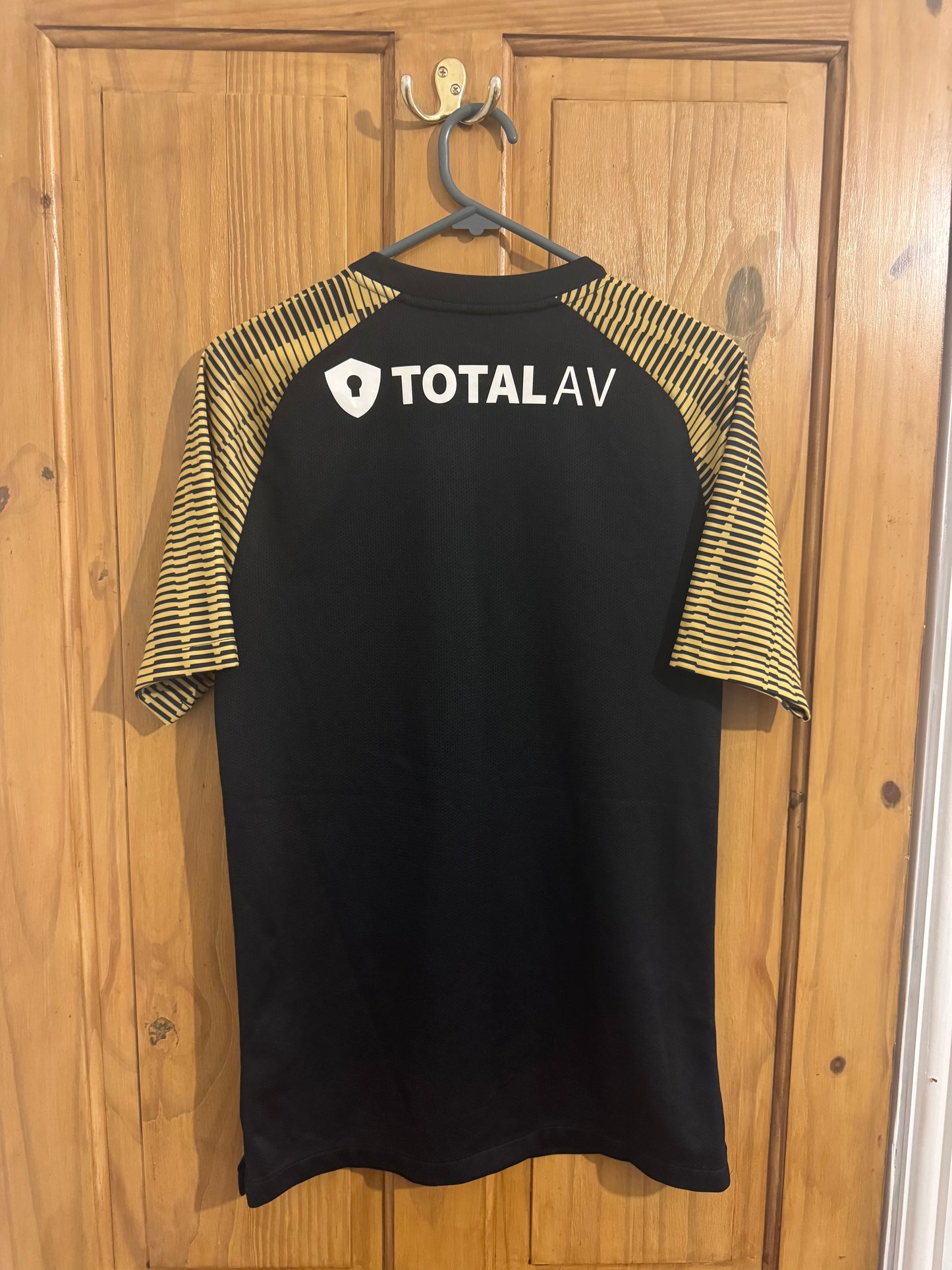 Portsmouth Football Shirt - 2022 / 2023 - Away - Small