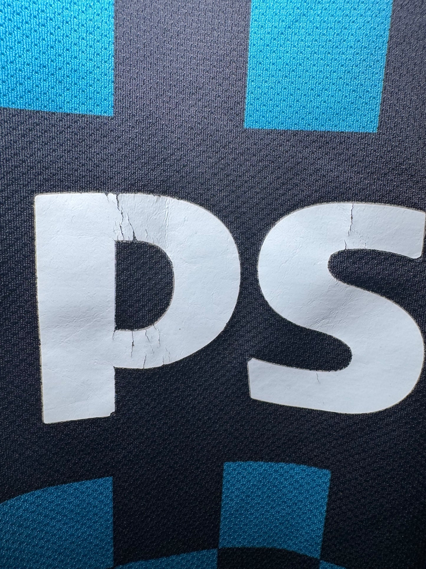PSV Eindhoven Football Shirt - 2011 / 2012 / 2013 - Away - Medium
