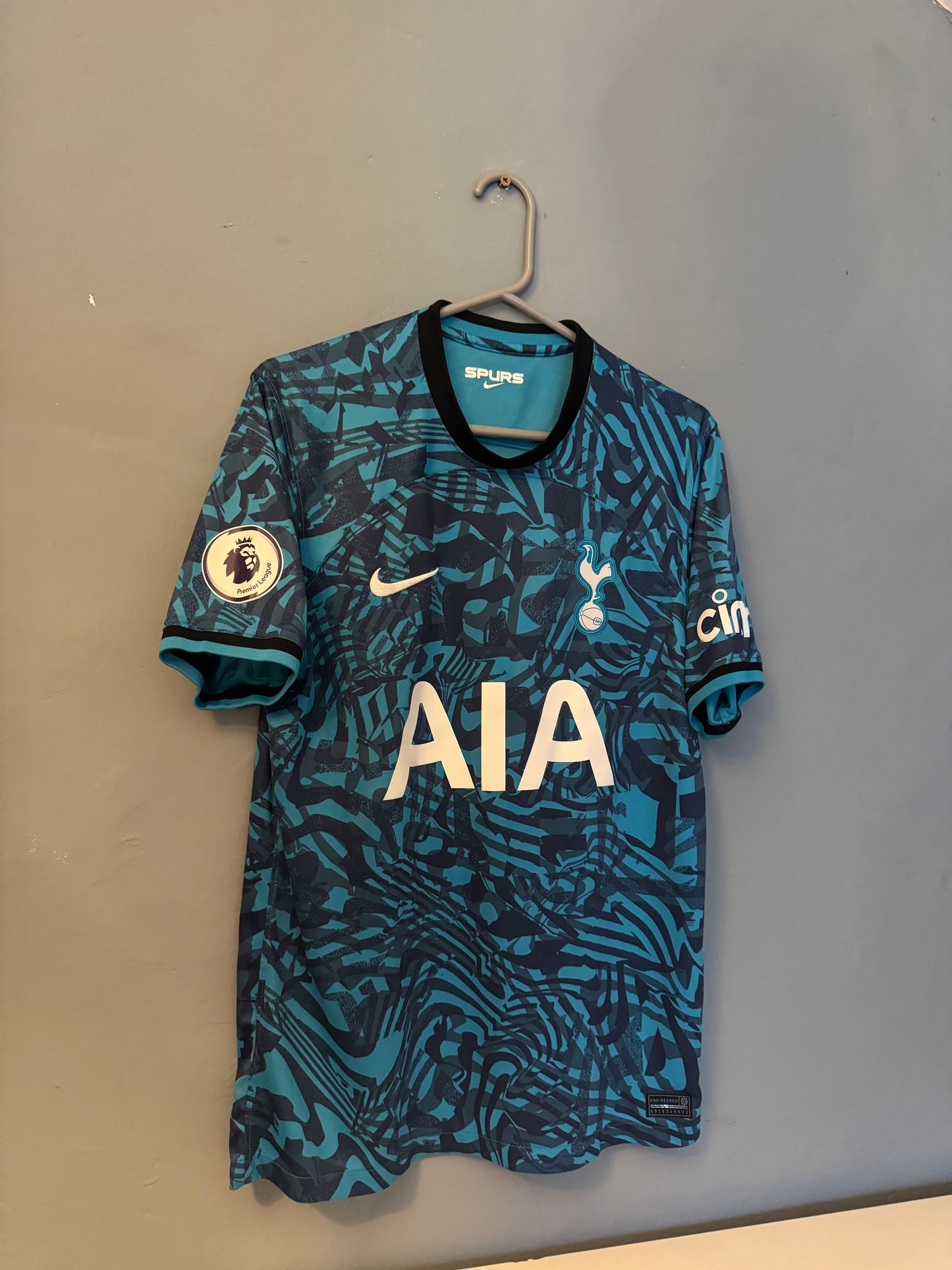 Tottenham Hotspur Football Shirt - 2022 / 2023 - Third - Medium - #7 Son