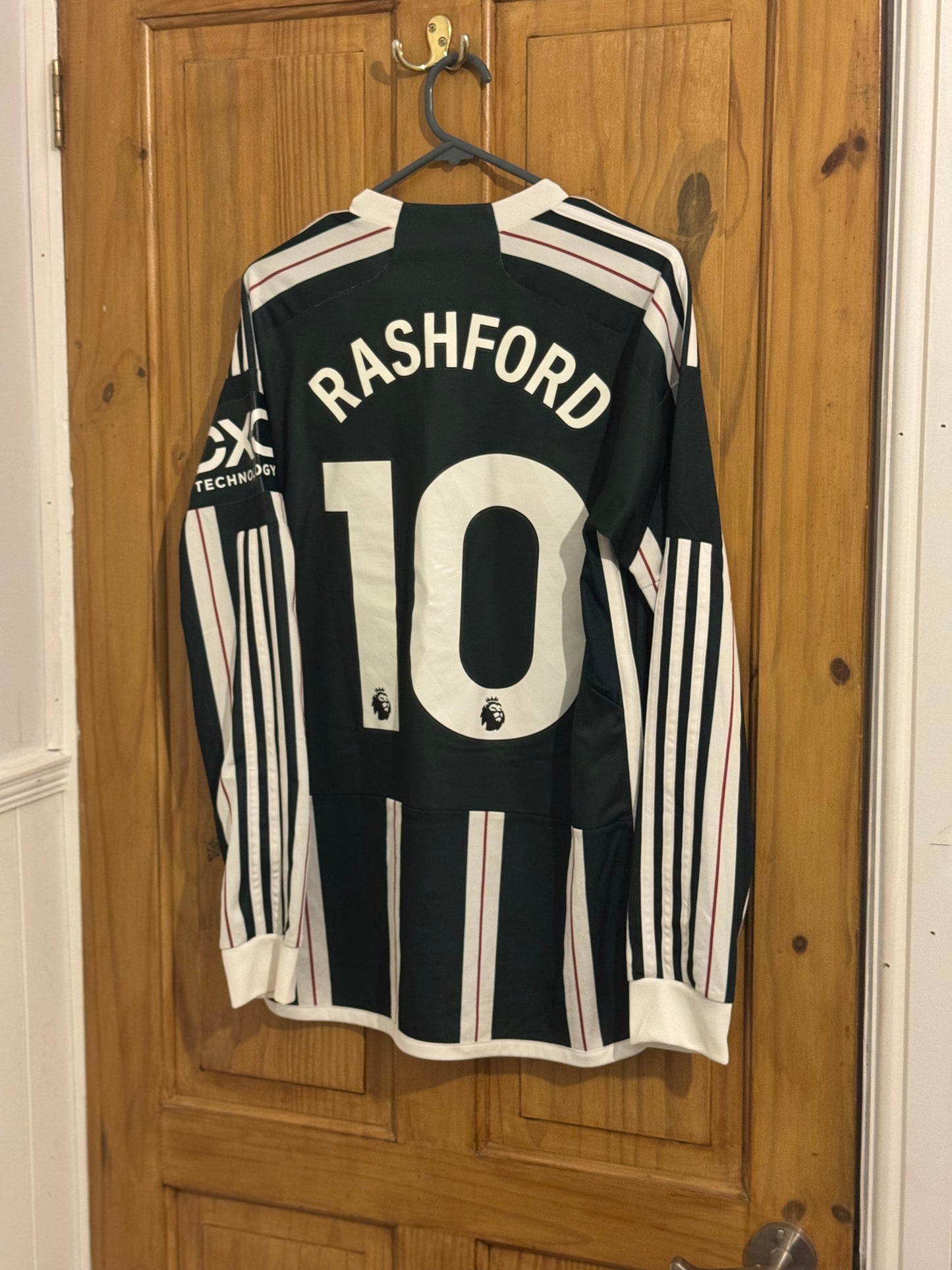 Manchester United Football Shirt - 2023 / 2024 - Away - Small - #10 Rashford - Long Sleeves