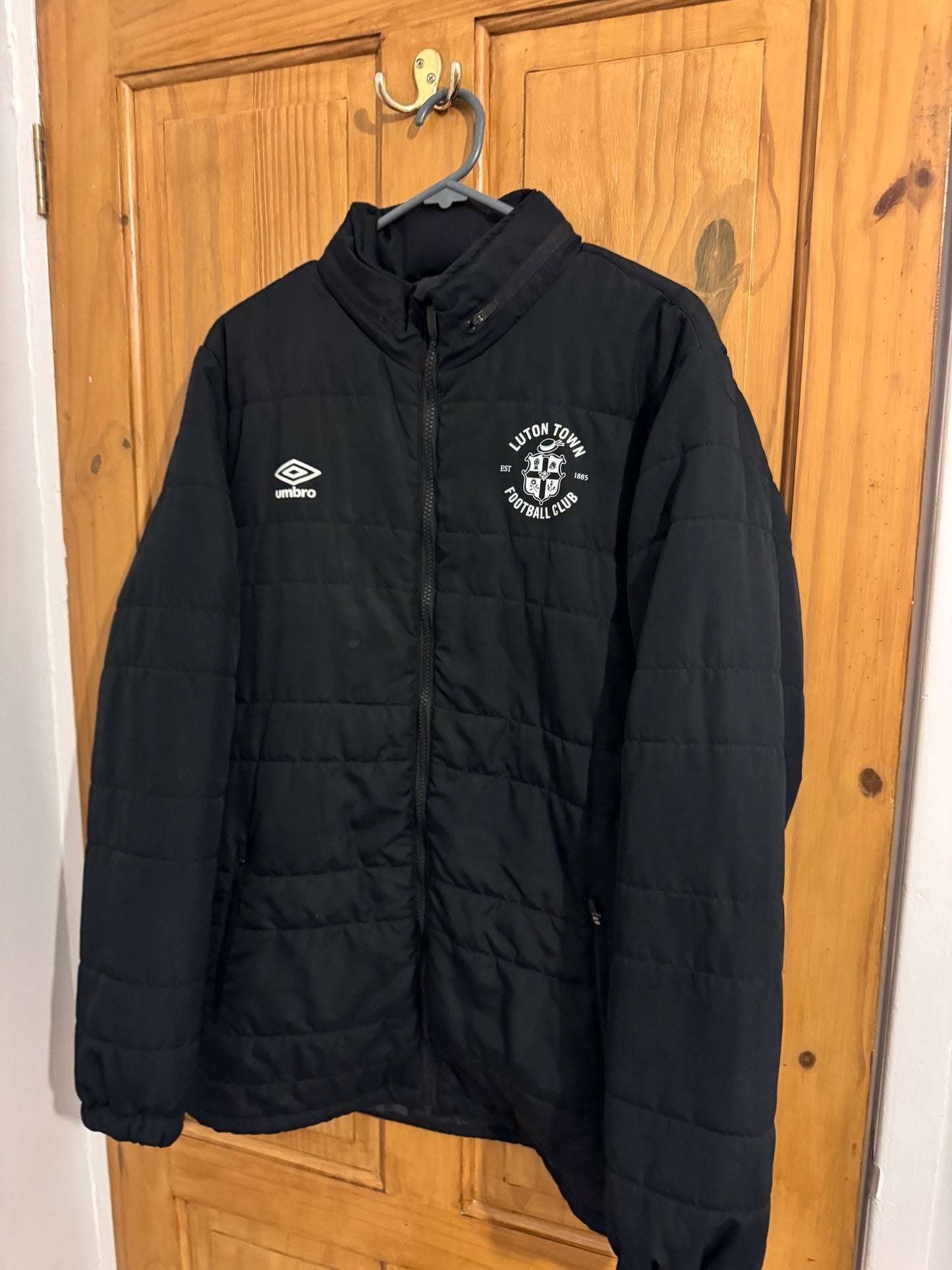 Luton Town Football Coat - 2022 / 2023 / 2024 - Training Jacket - Small
