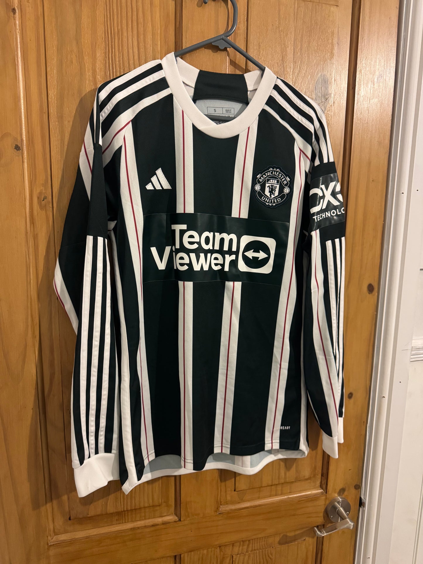Manchester United Football Shirt - 2023 / 2024 - Away - Small - #10 Rashford - Long Sleeves