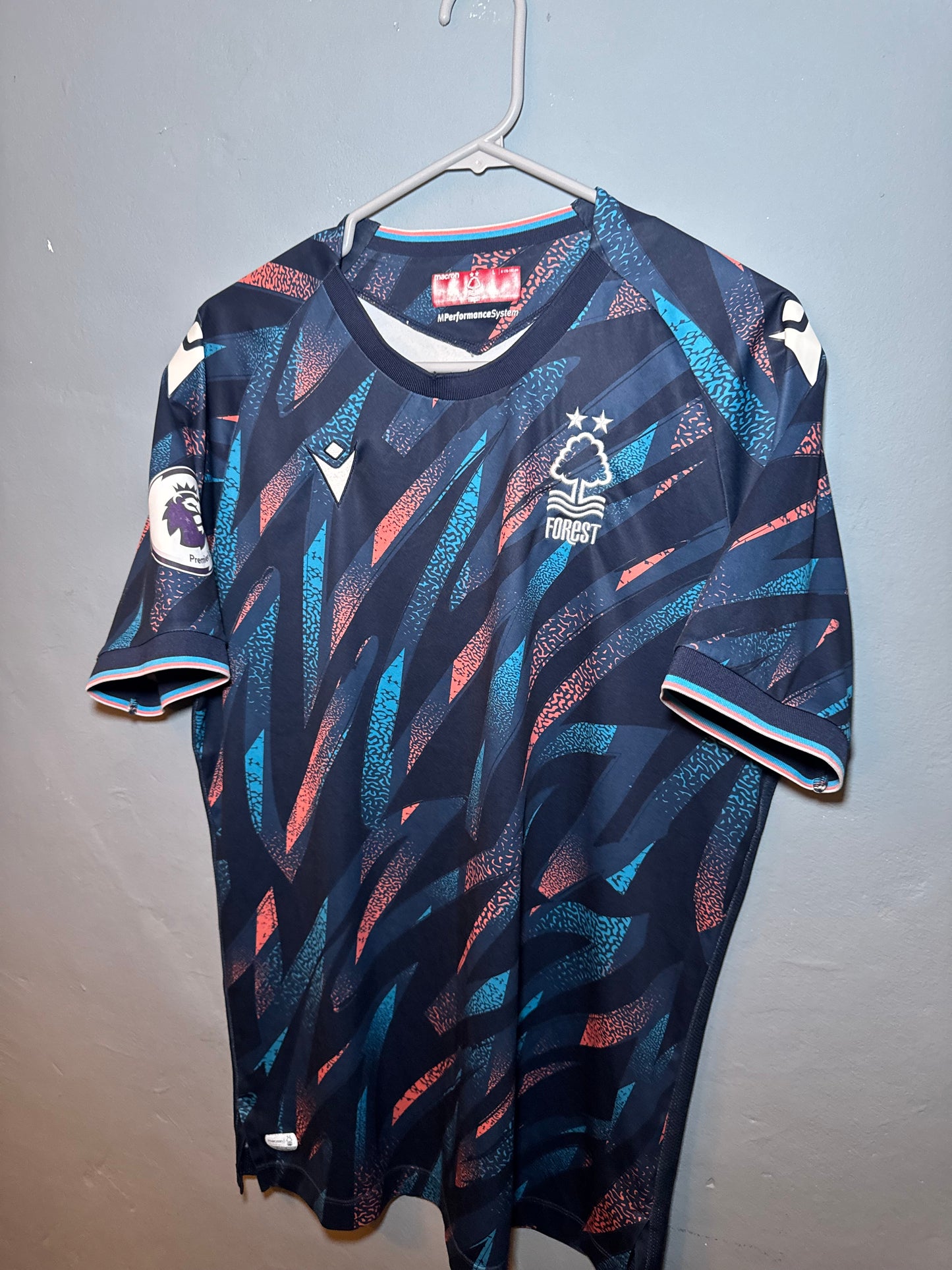 Nottingham Forest Football Shirt - 2022 / 2023 - Third - Large - #19 Niakhate