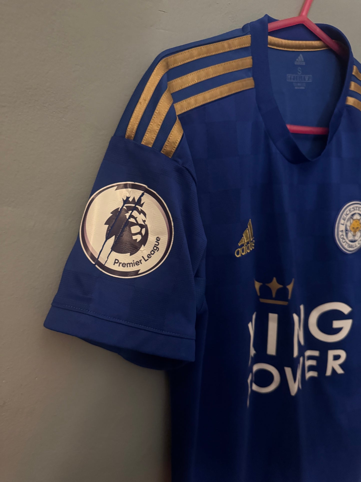 Leicester City Football Shirt - 2019 / 2020 - Home - Small - #9 Jamie Vardy