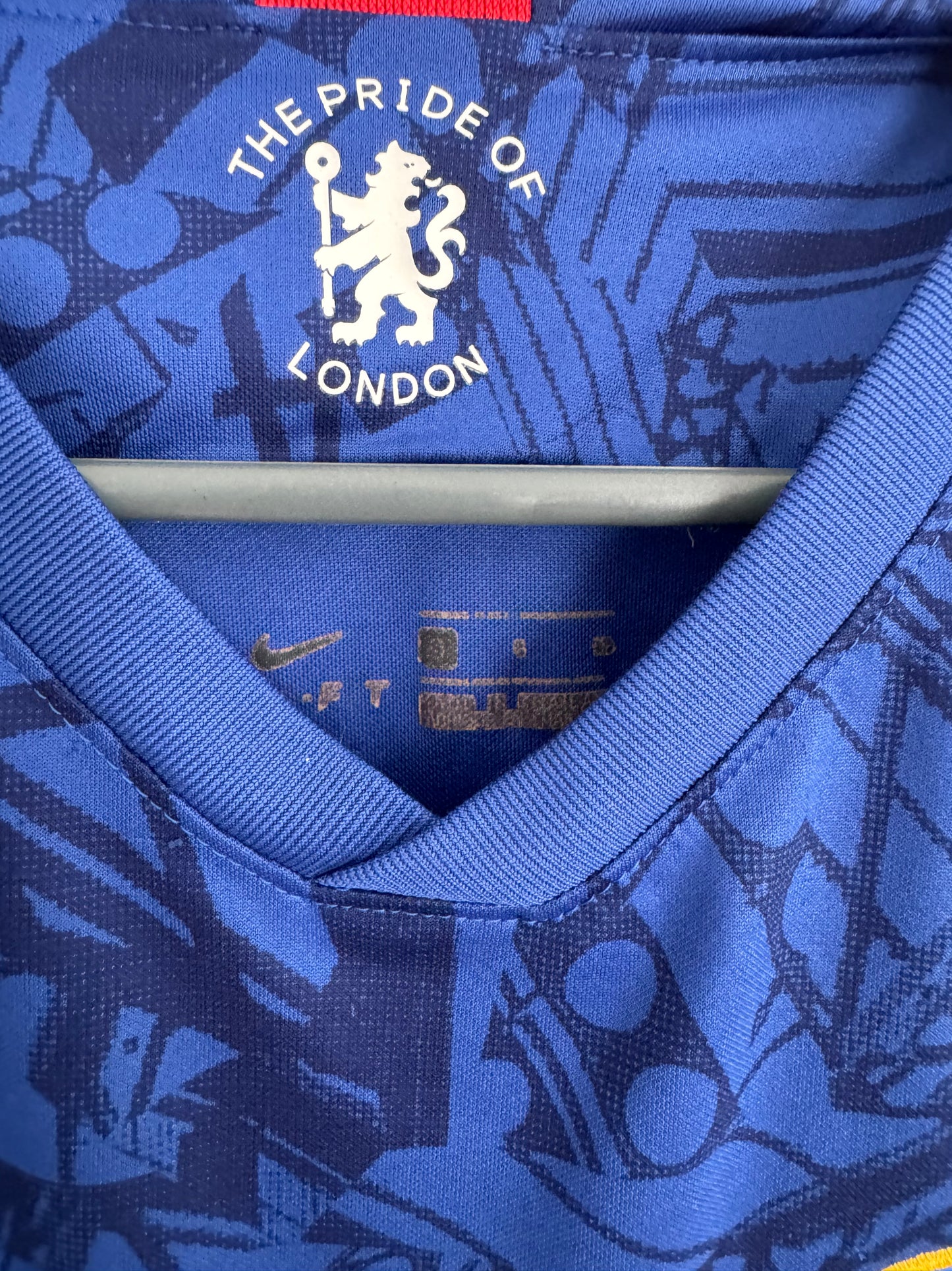 Chelsea Football Shirt - 2019 / 2020 - Home - Small