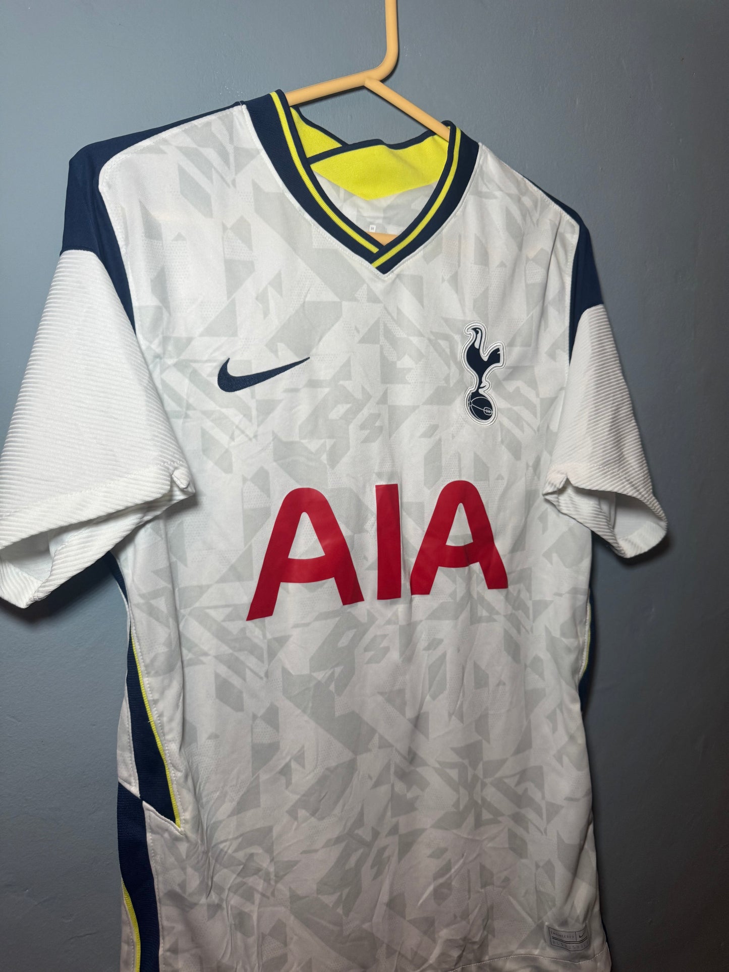 Tottenham Hotspur Football Shirt - 2020 / 2021 - Home - Medium - #10 Harry Kane