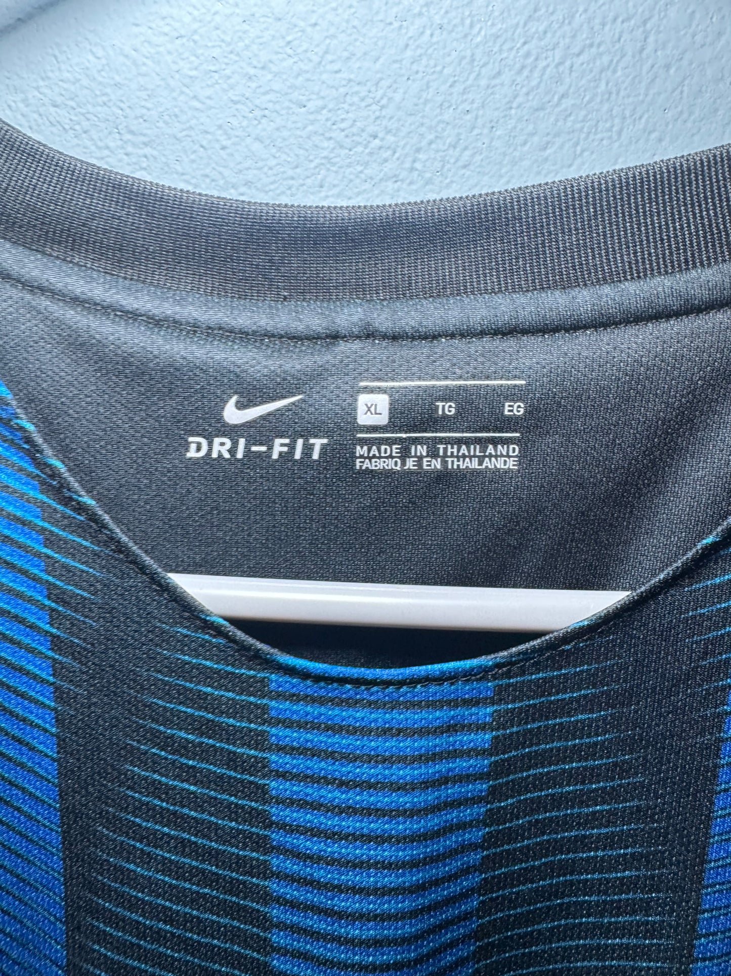 Inter Milan Football Shirt - 2016 / 2017 - Home - XL