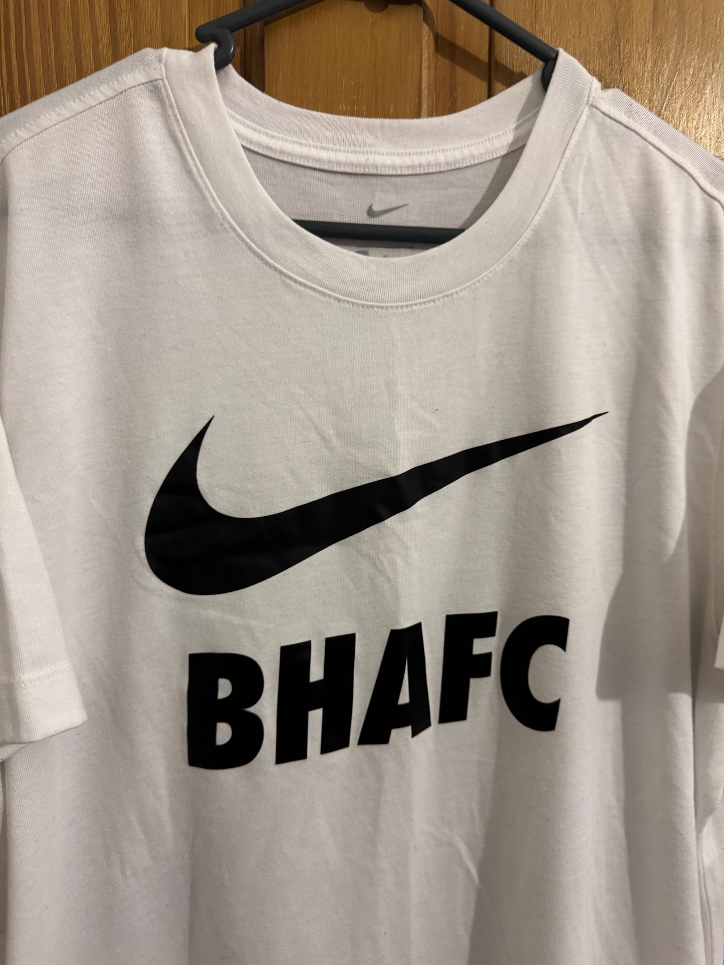 Brighton & Hove Albion Football Shirt - Graphic Nike T Shirt - BHAFC - Large