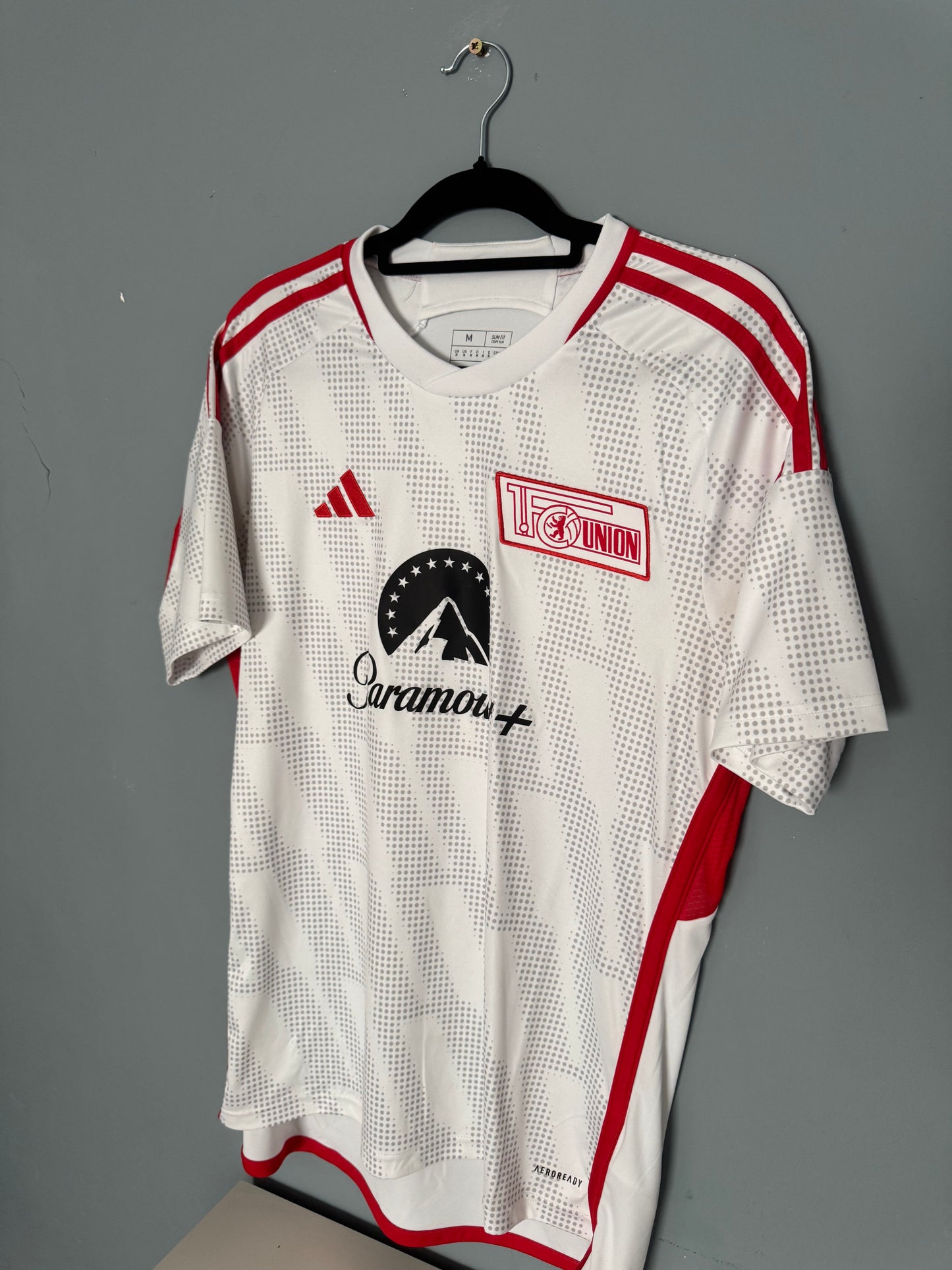 1.FC Union Berlin Football Shirt - 2023 / 2024 - Away - Medium