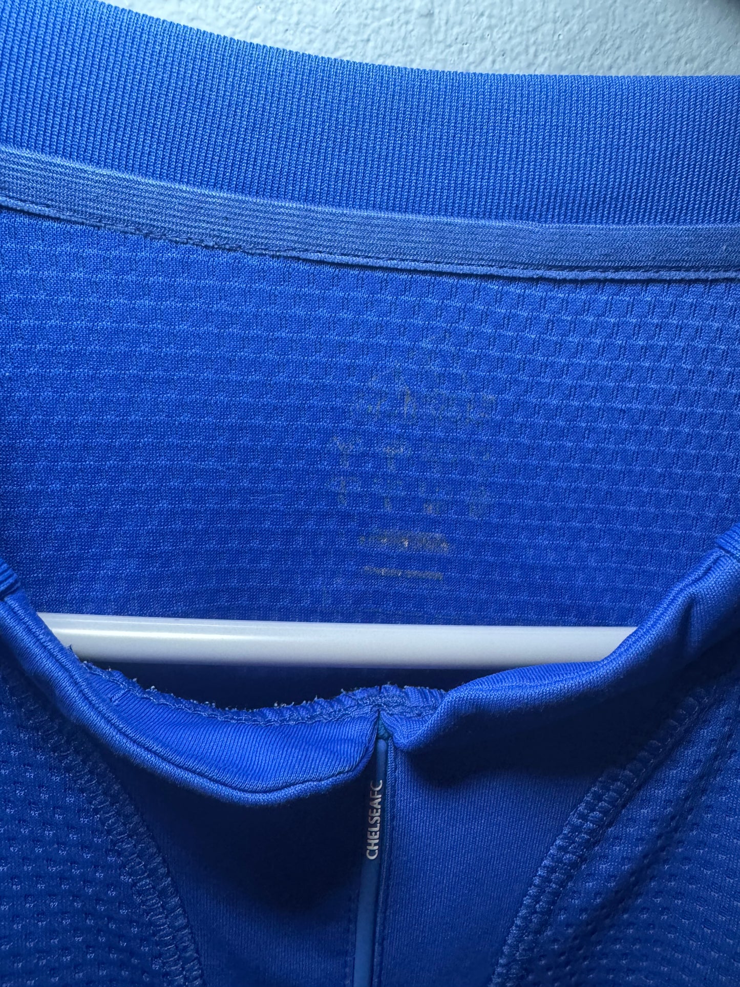 Chelsea Football Shirt - 2009 / 2010 - Home - Large - #5 Michael Essien