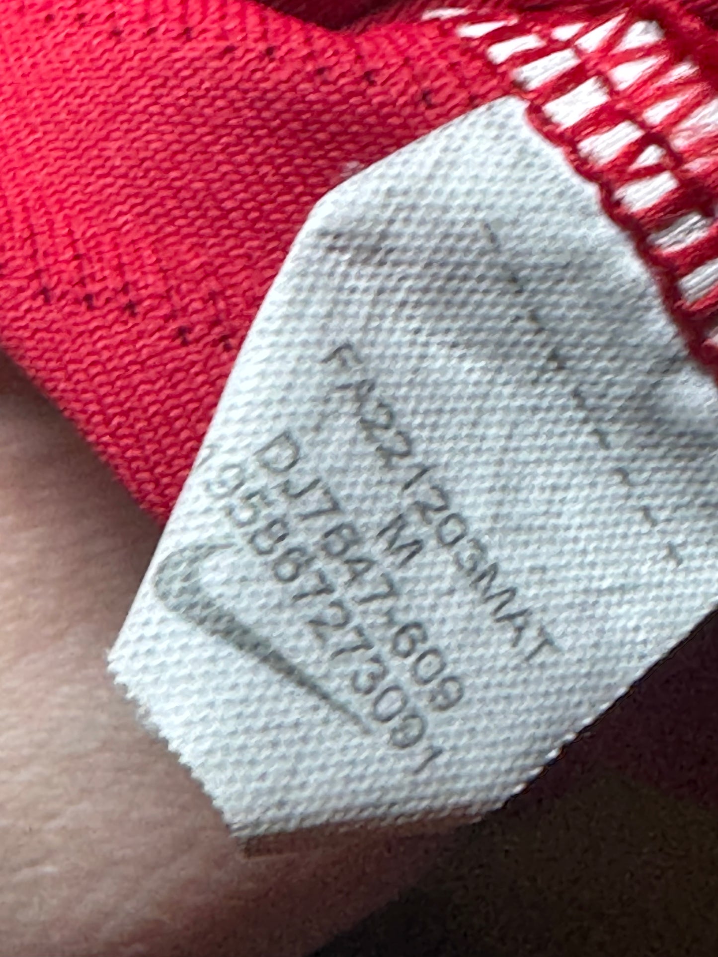 Liverpool Football Shirt - 2022 / 2023 - Home - Medium - Dri Fit Adv