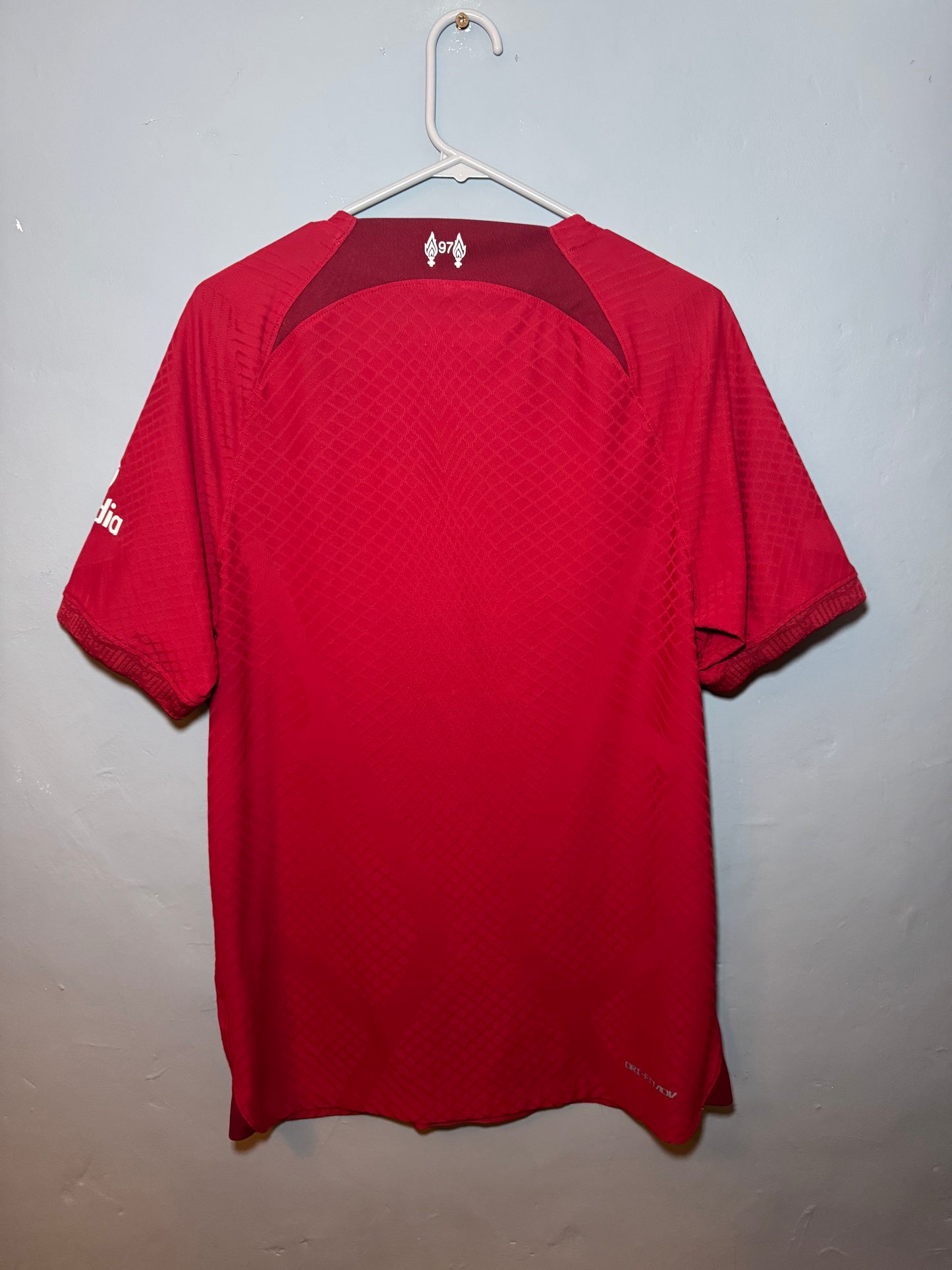 Liverpool Football Shirt - 2022 / 2023 - Home - Medium - Dri Fit Adv