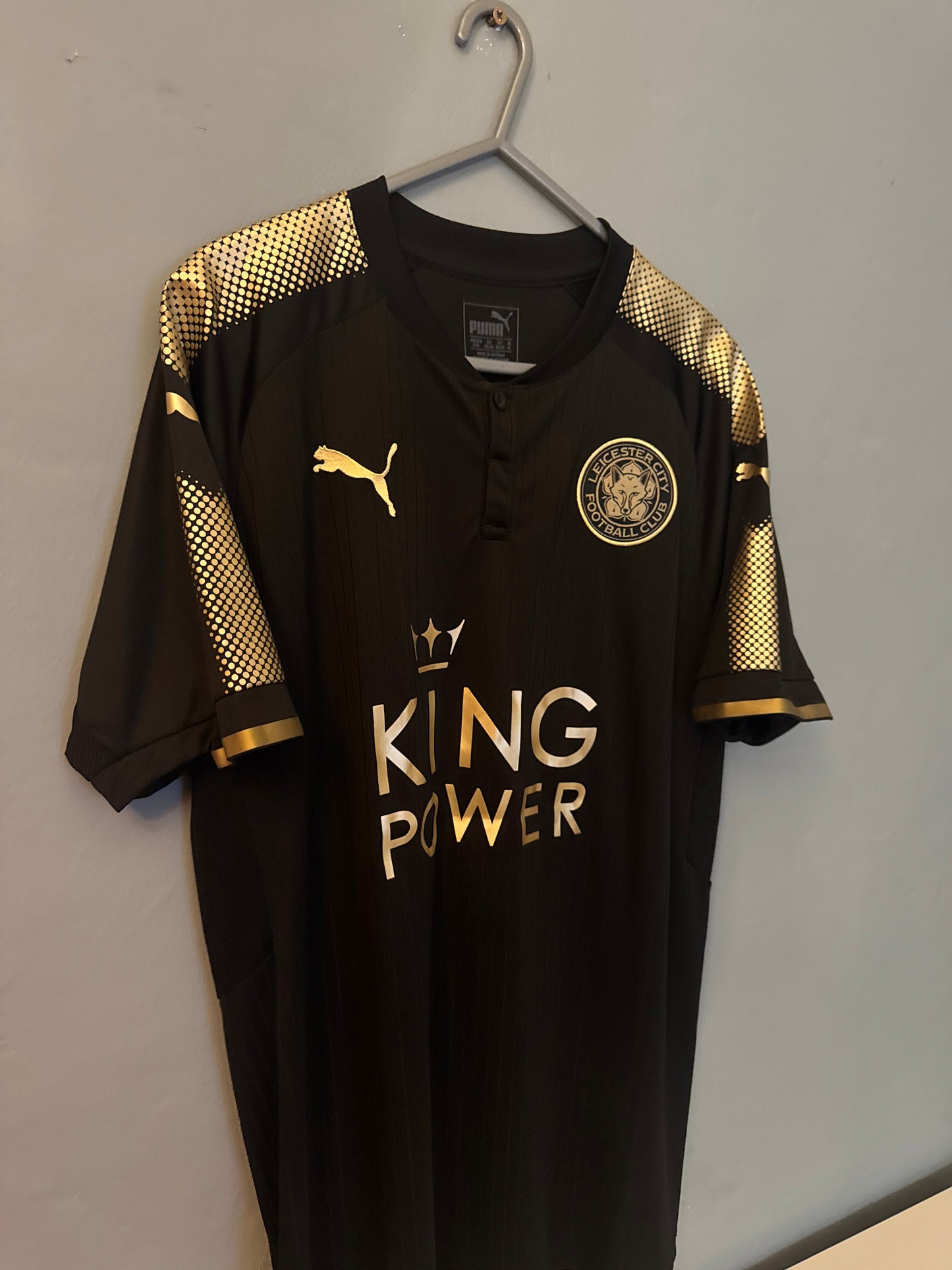 Leicester City Football Shirt - 2017 / 2018 - Away - Small - #9 Jamie Vardy