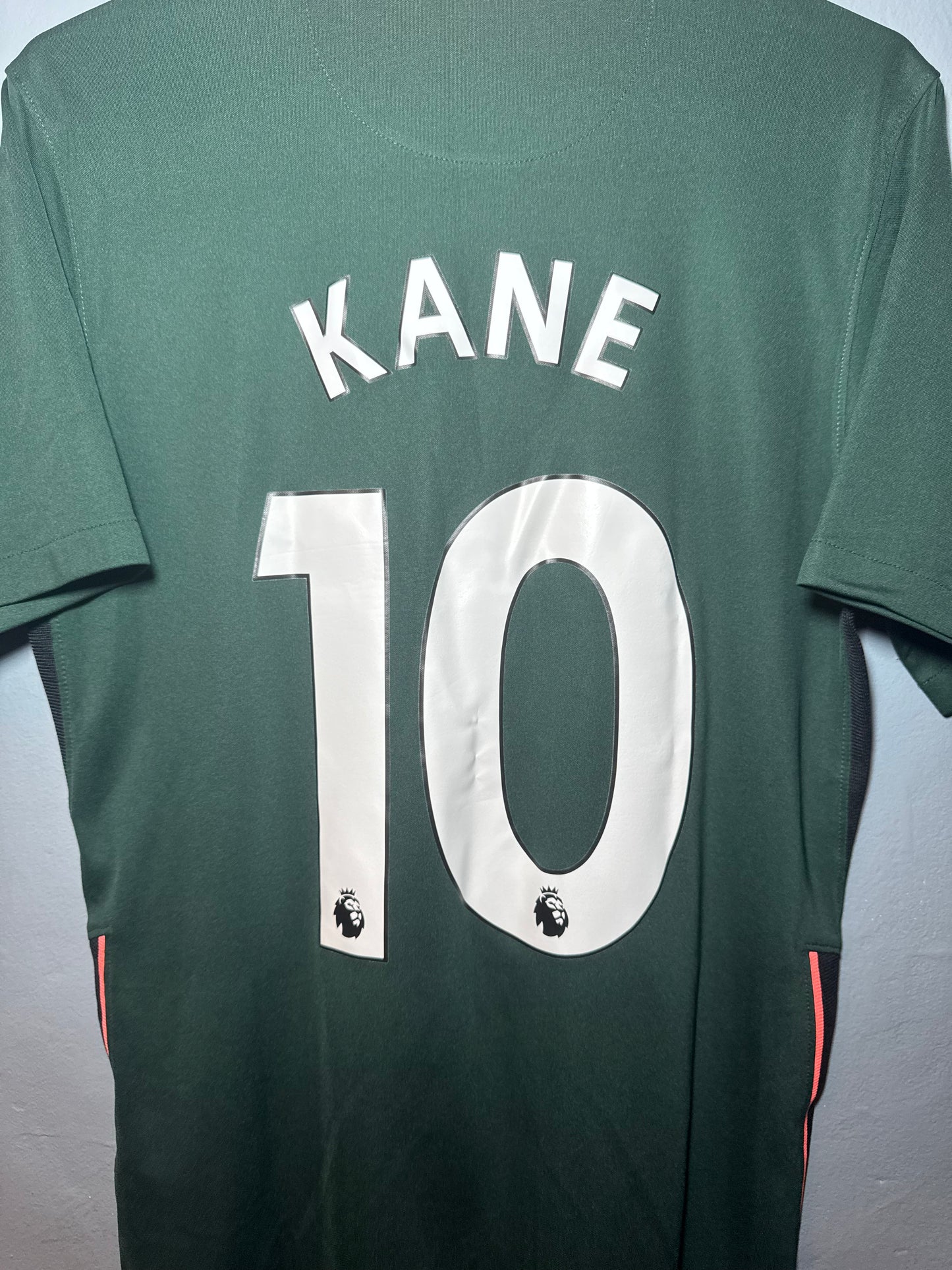 Tottenham Hotspur Football Shirt - 2020 / 2021 - Away - Small - #10 Harry Kane