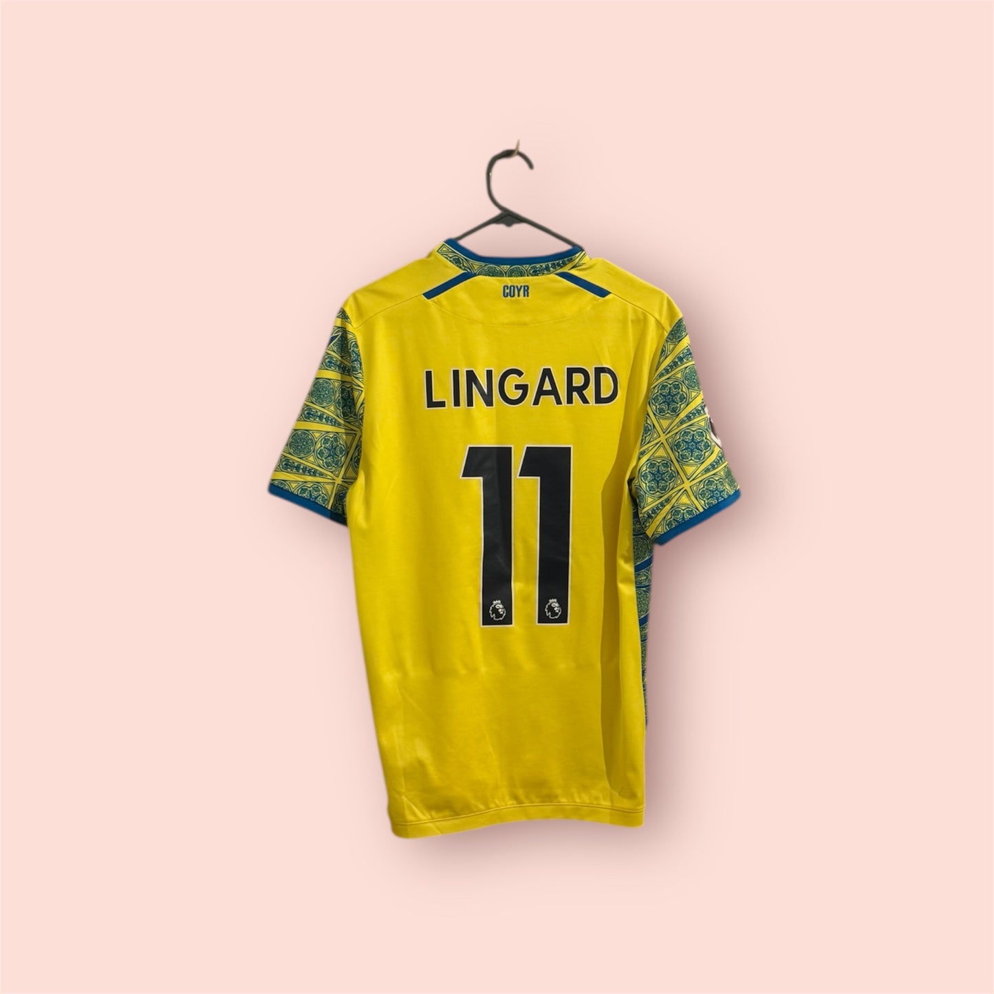 Nottingham Forest Football Shirt - 2022 / 2023 - Away - Small - #11 Jesse Lingard