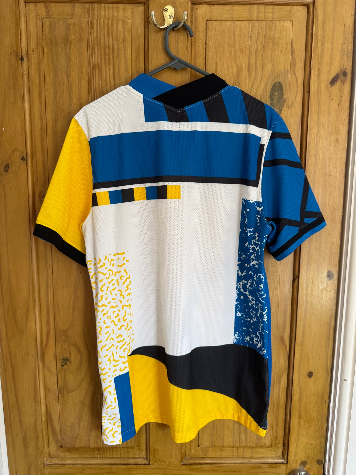 Inter Milan Football Shirt - 2020 / 2021 - Fourth - Large - Vaporknit