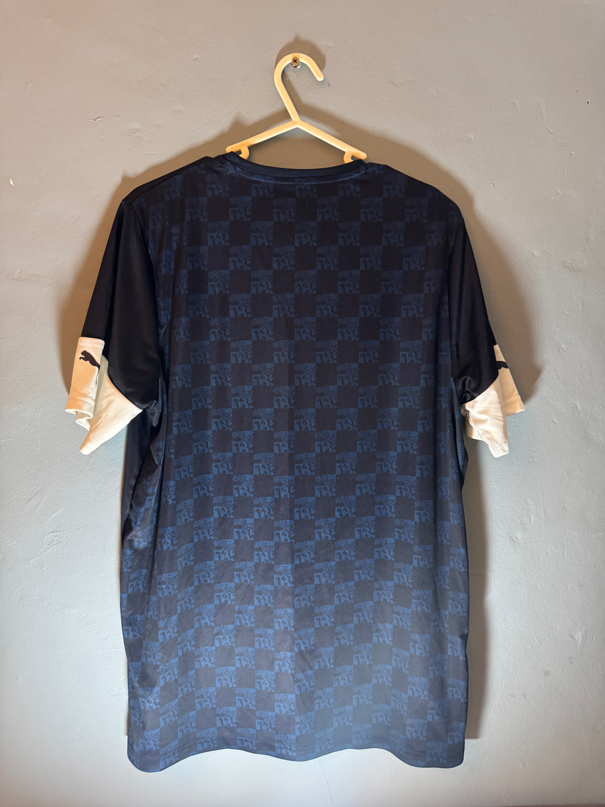 Luton Town Football Shirt - 2019 / 2020 - Third - Large