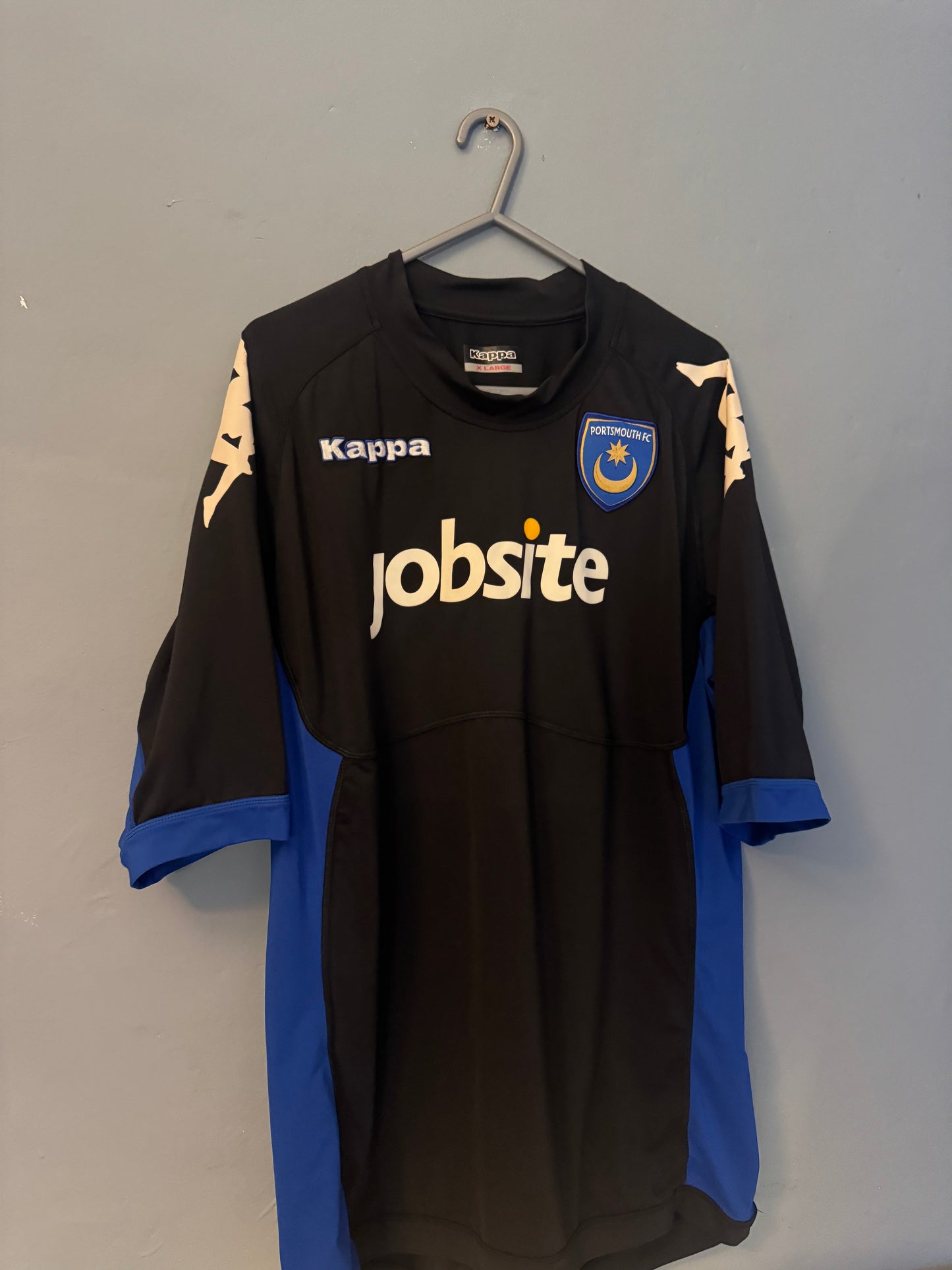 Portsmouth Football Shirt - 2011 / 2012 - Away - XL