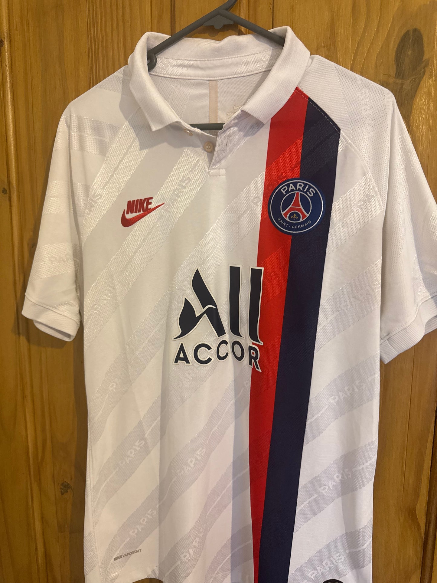 PSG Football Shirt - Paris Saint Germain - 2019 / 2020 - Third - Medium - VaporKnit