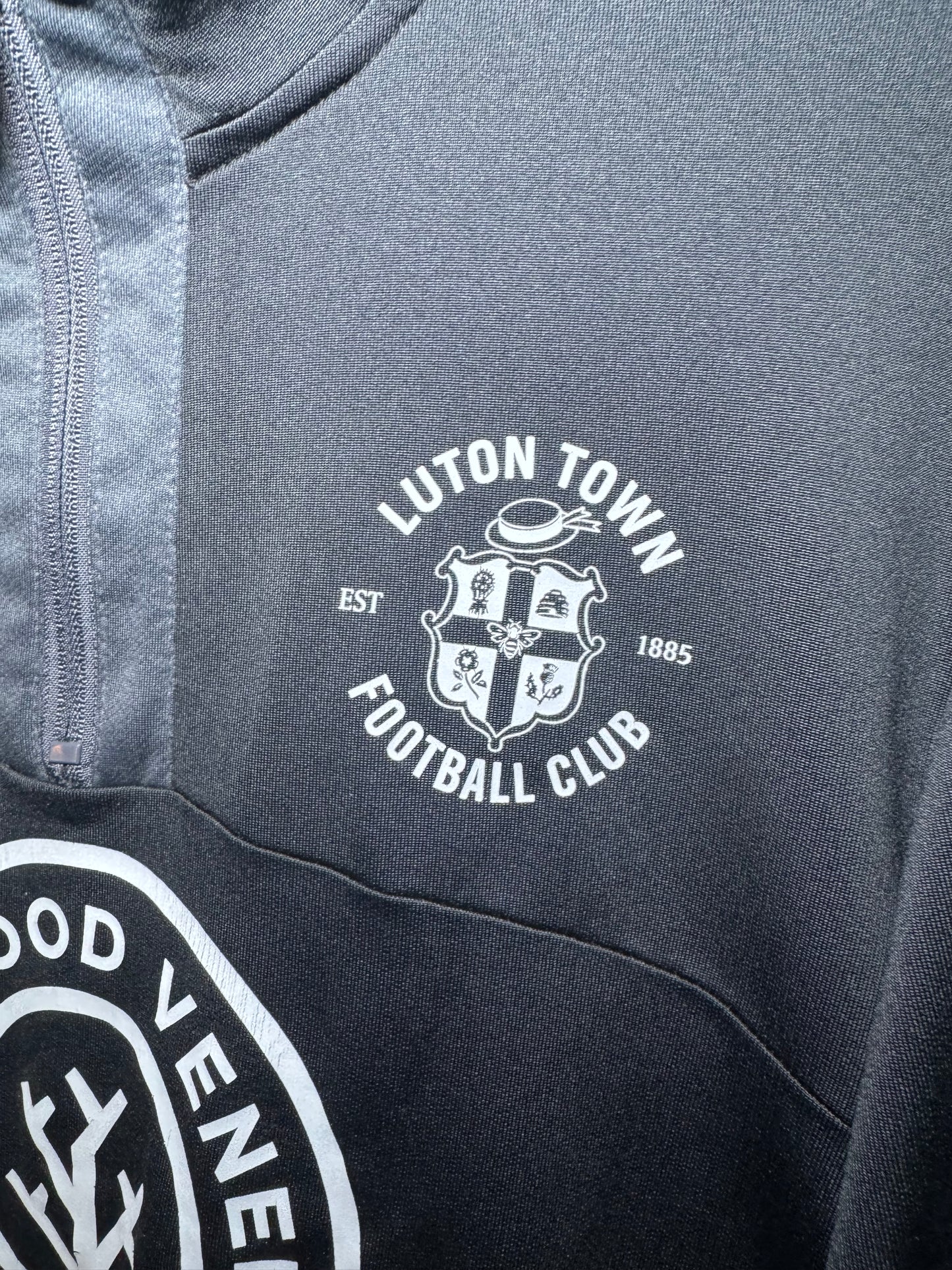 Luton Town Football Shirt - 2022 / 2023 - Training 1/4 Zip - Large