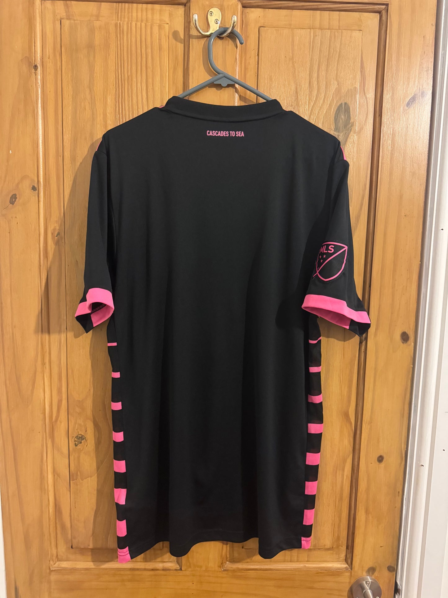 Seattle Sounders Football Shirt - 2020 - Away - Large