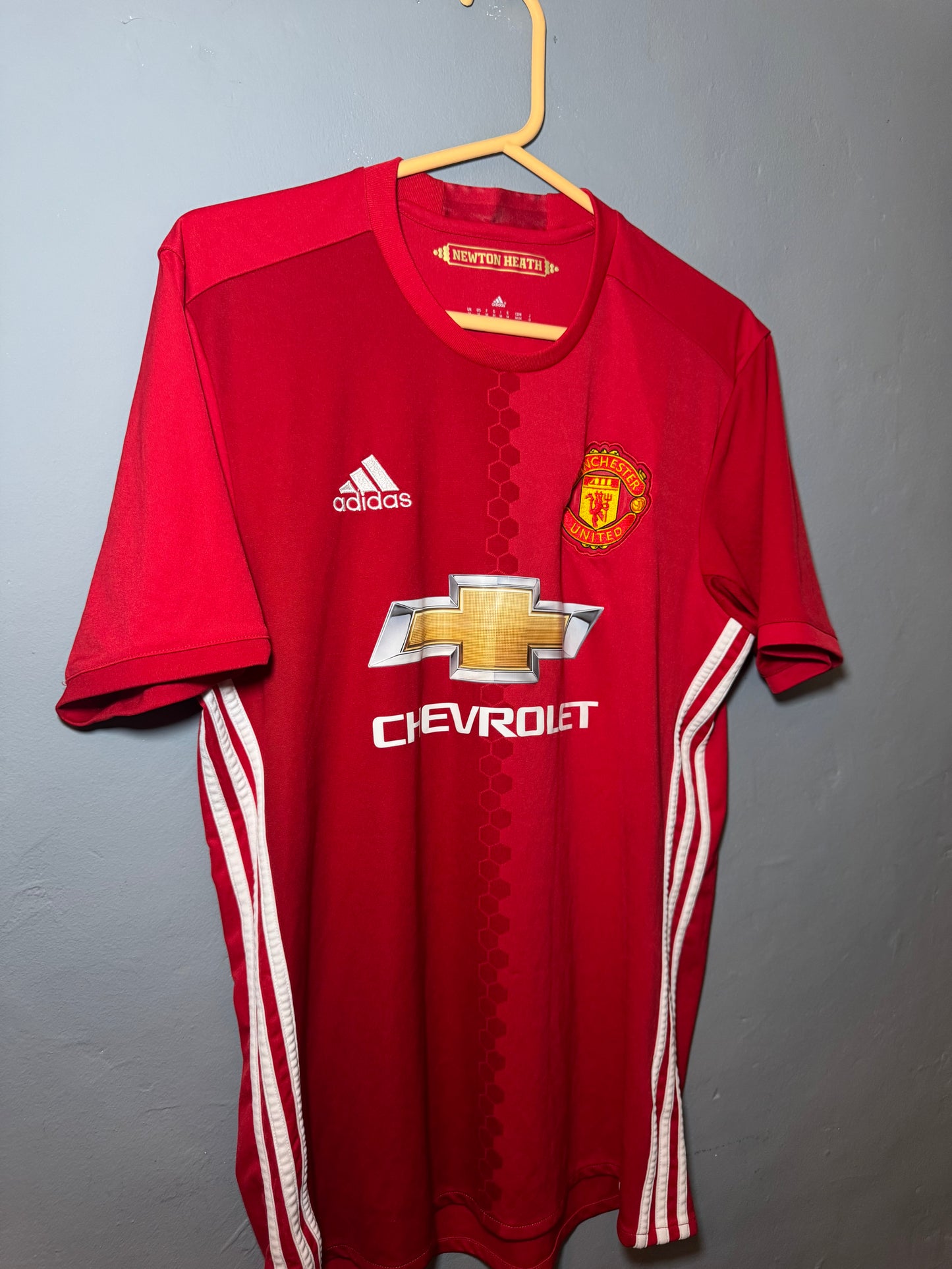 Manchester United Football Shirt - 2016 / 2017 - Home - Medium - #9 Zlatan Ibrahimovic