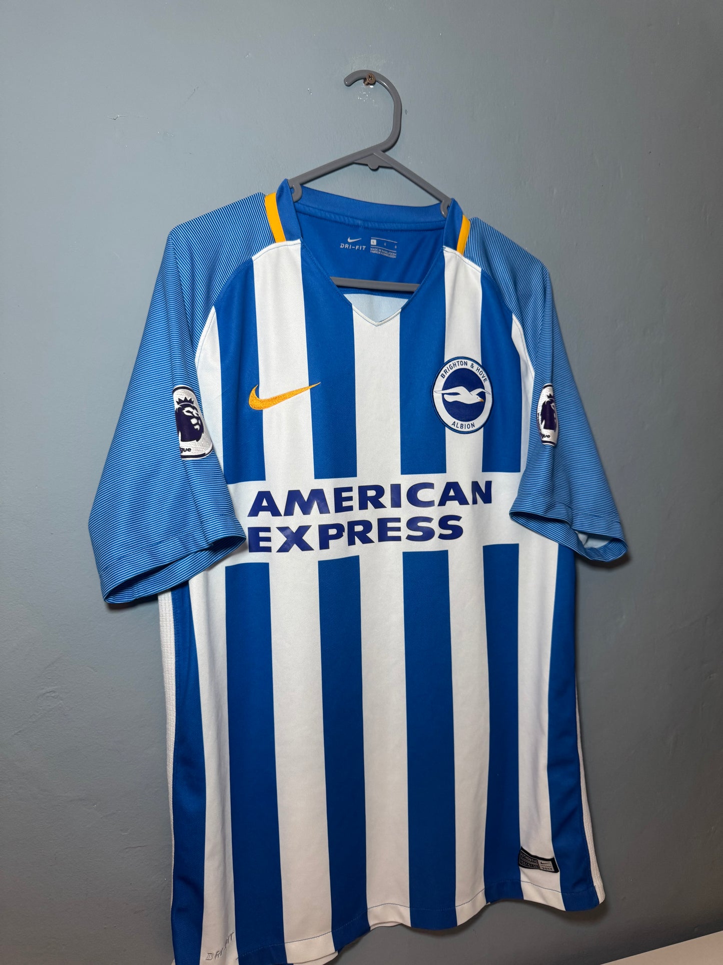 Brighton & Hove Albion Football Shirt - 2017 / 2018 - Home - Large