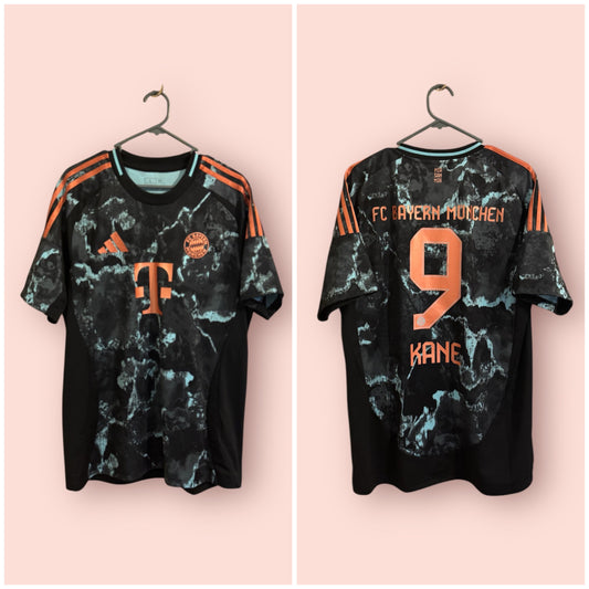 Bayern Munich Football Shirt - 2024 / 2025 - Away - Large - #9 Harry Kane