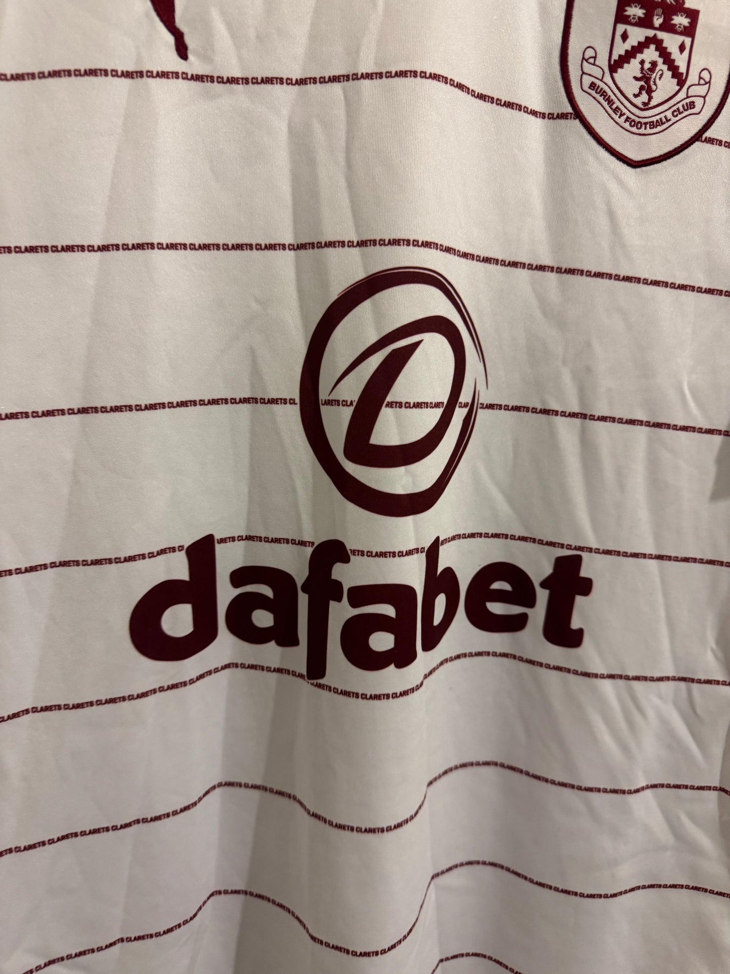 Burnley Football Shirt - Away - 2017 / 2018 - Medium