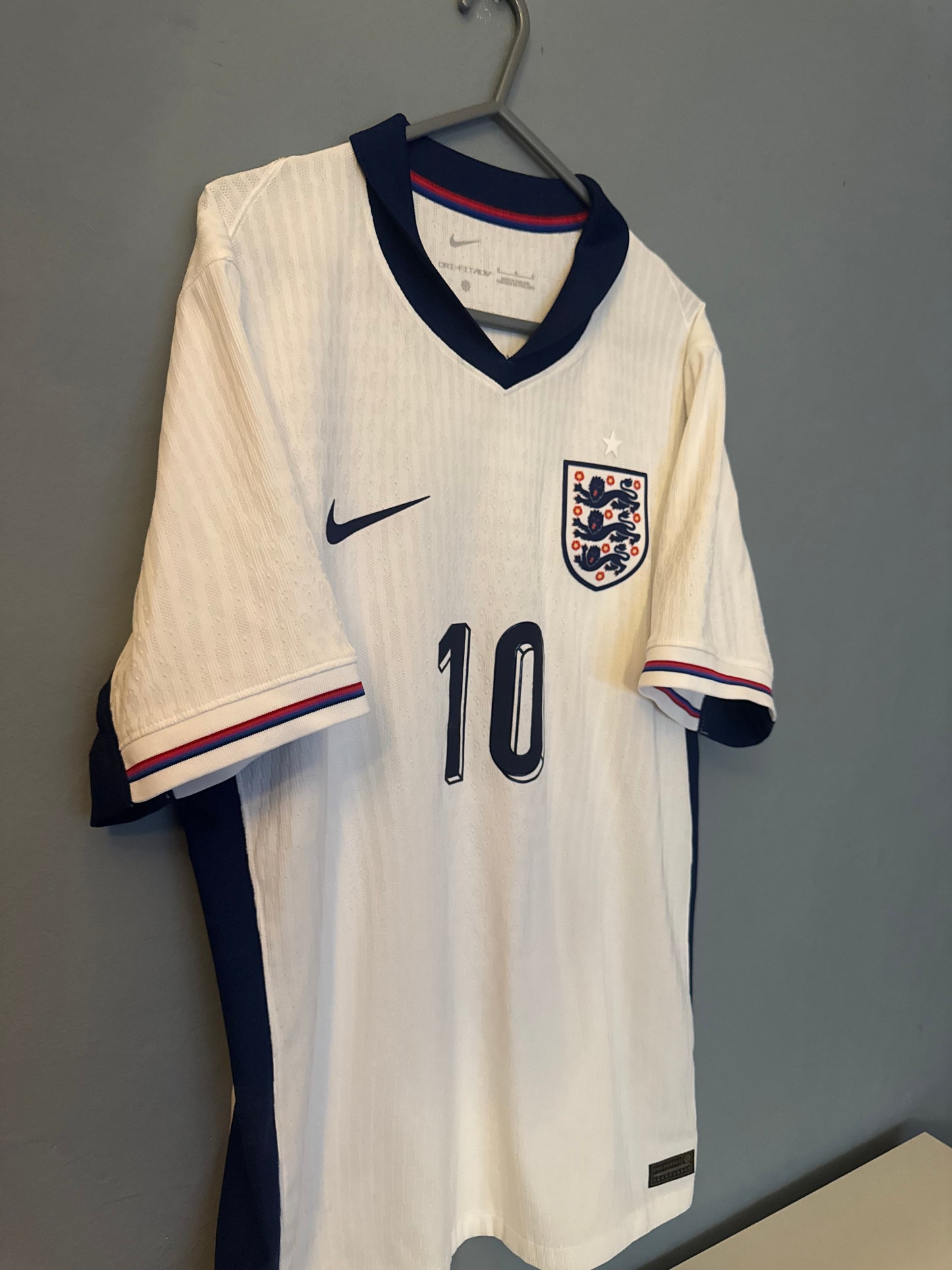 England Football Shirt - 2024 - Home - Dri-fit ADV - Medium - #10 Jude Bellingham
