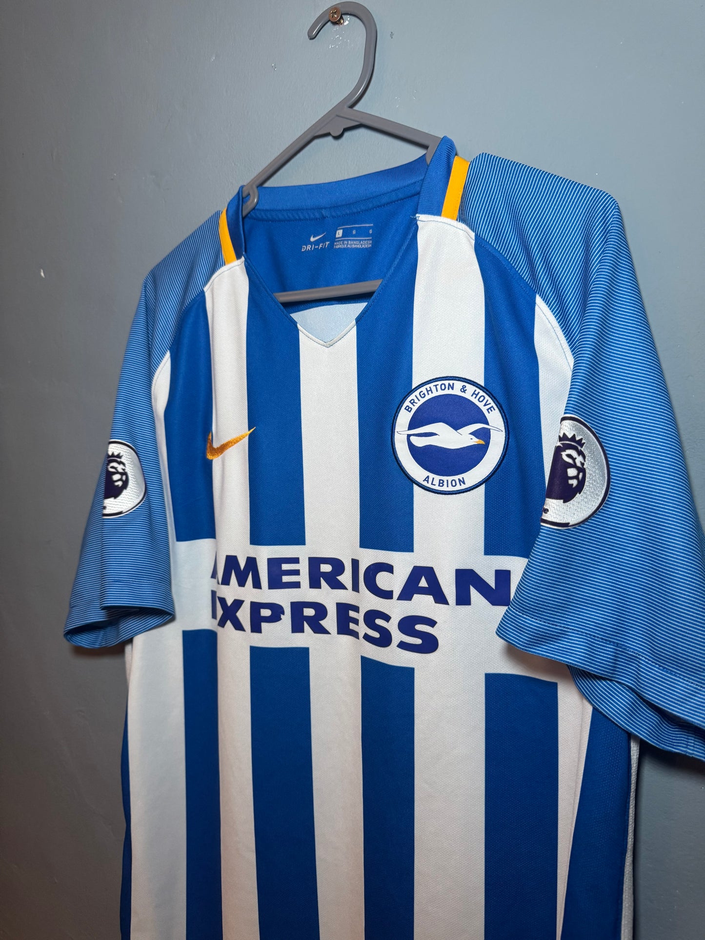 Brighton & Hove Albion Football Shirt - 2017 / 2018 - Home - Large