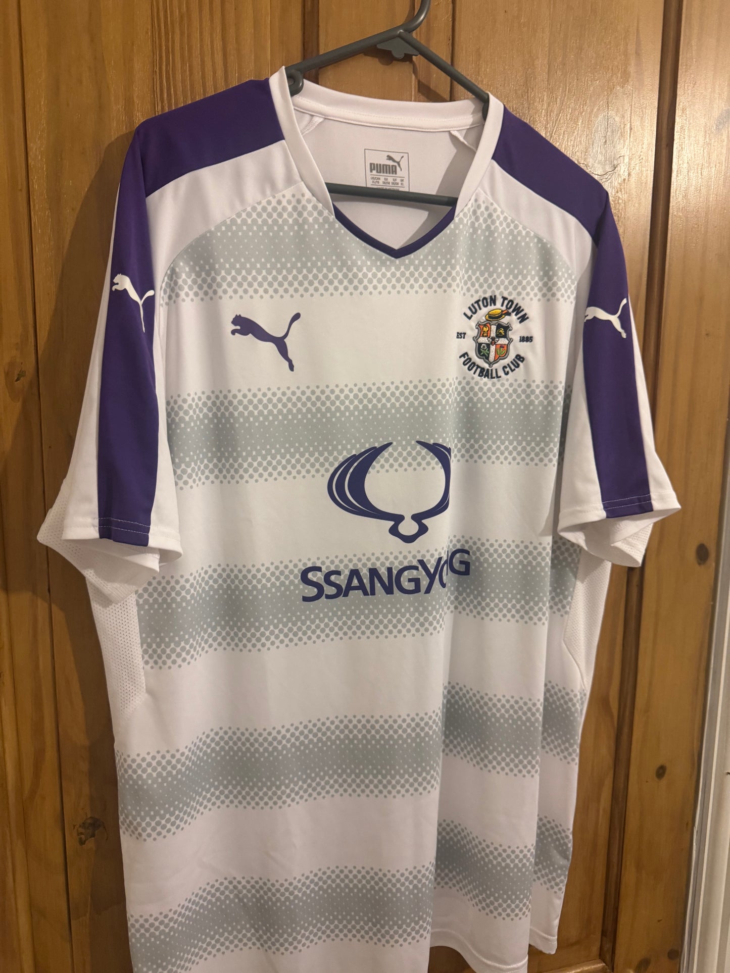Luton Town Football Shirt - 2017 / 2018 - Third - XL