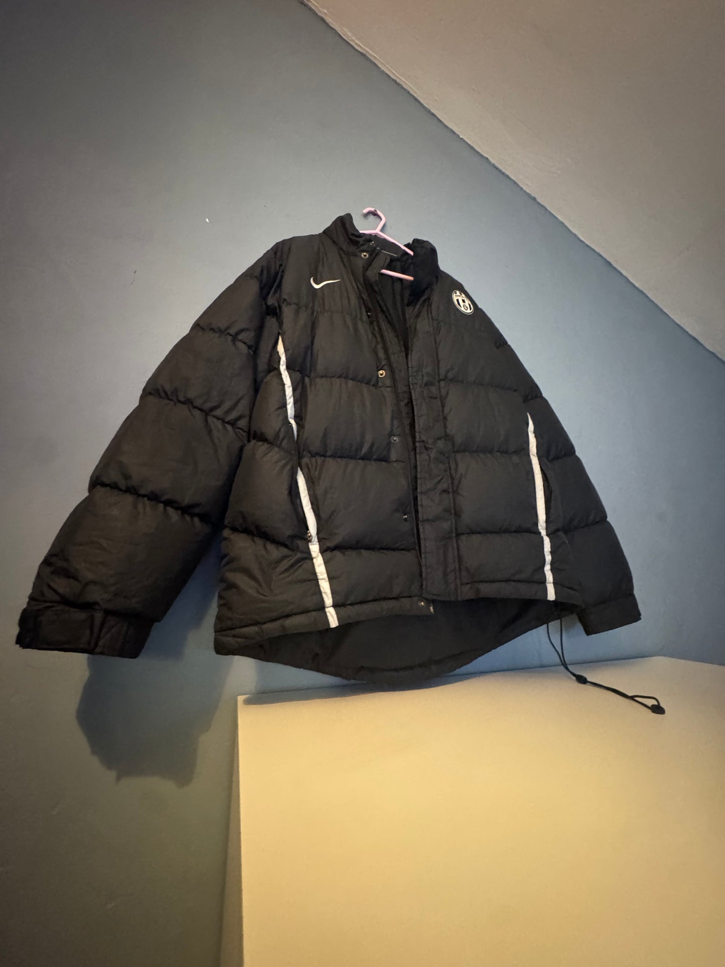 Juventus Nike Puffer Football Coat - 2004 / 2005 / 2006 - Medium